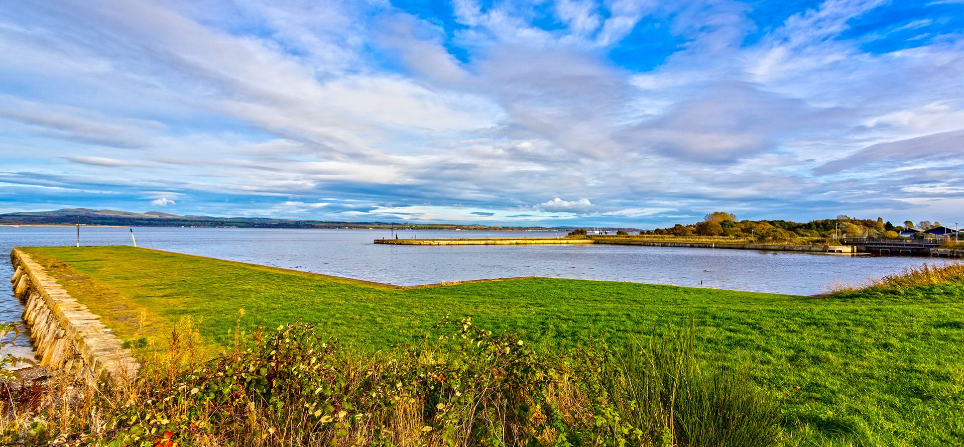 Bo'ness Harbour 02 Nov 2021 Please see my other photos at JamesPDeans.co.uk