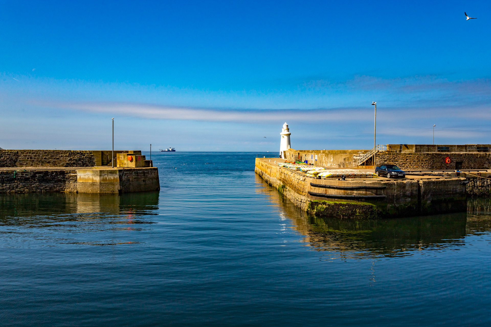 Macduff HarbourPlease see my other photos at JamesPDeans.co.uk