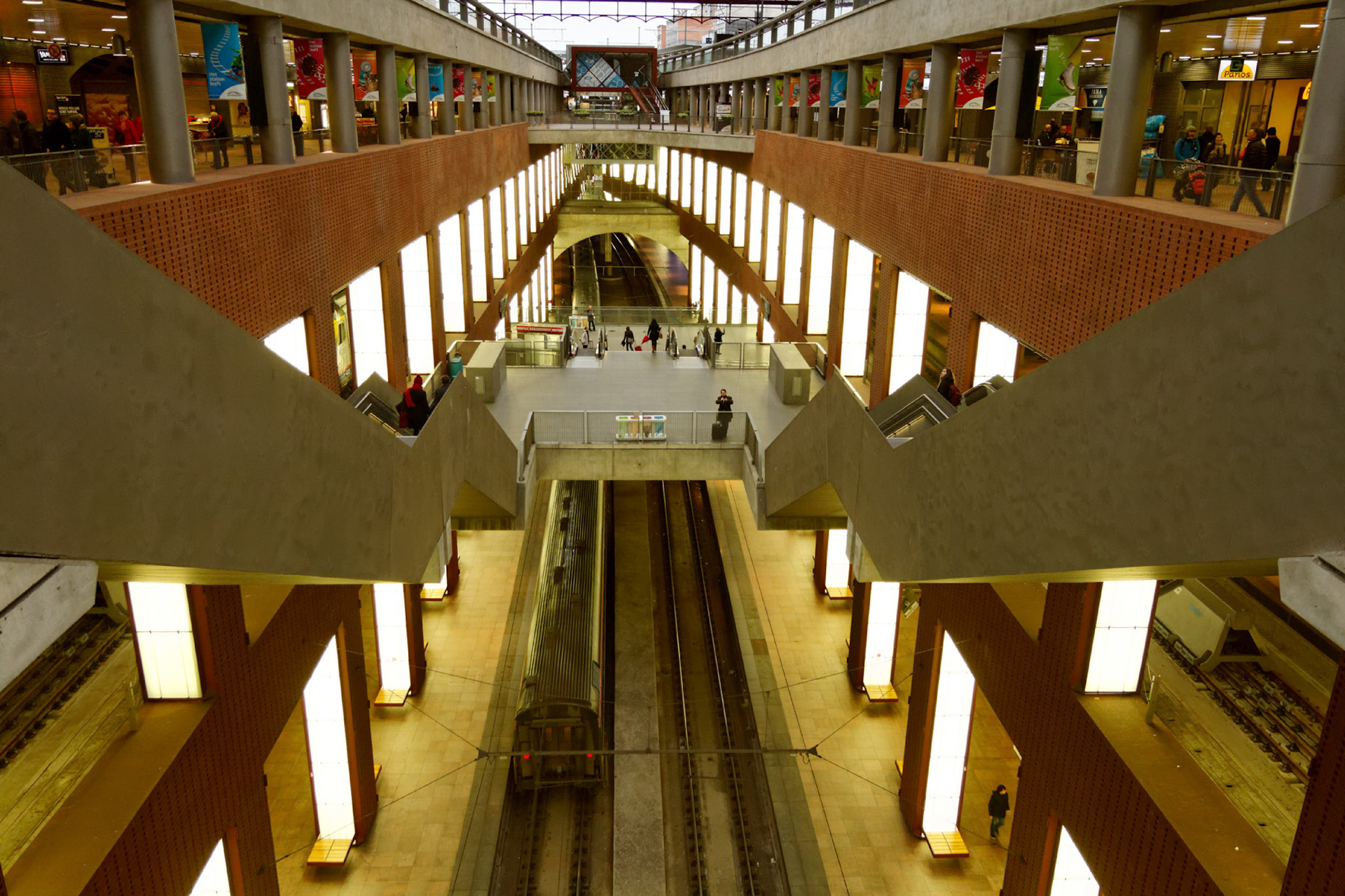 AntwerpPlease see my other Photographs at: http://www.jamespdeans.co.uk/