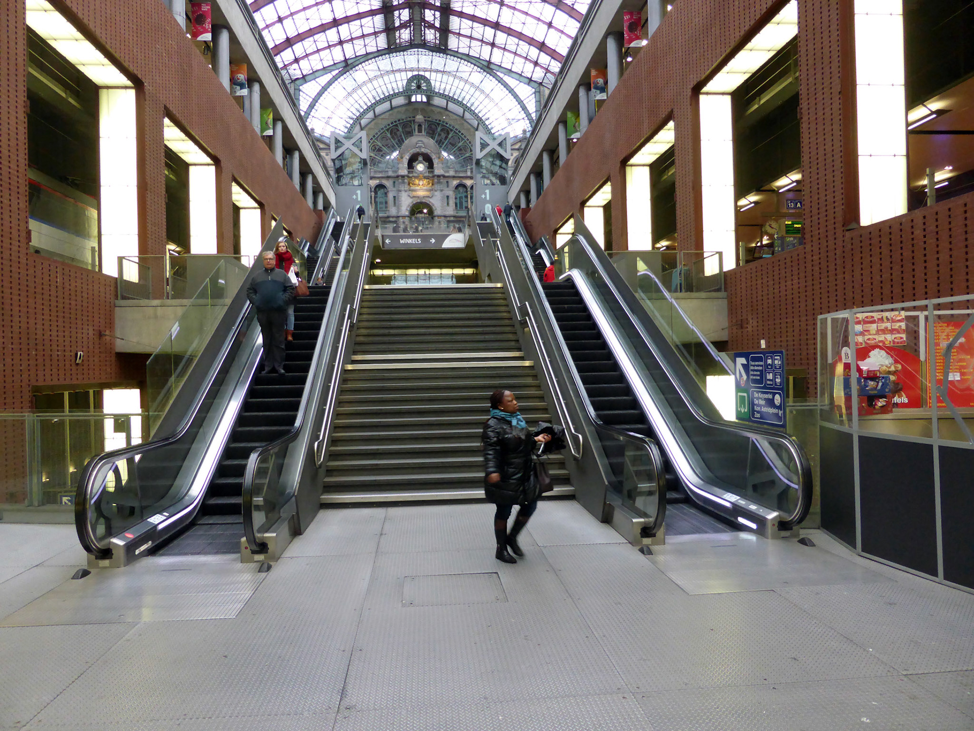 AntwerpPlease see my other Photographs at: http://www.jamespdeans.co.uk/