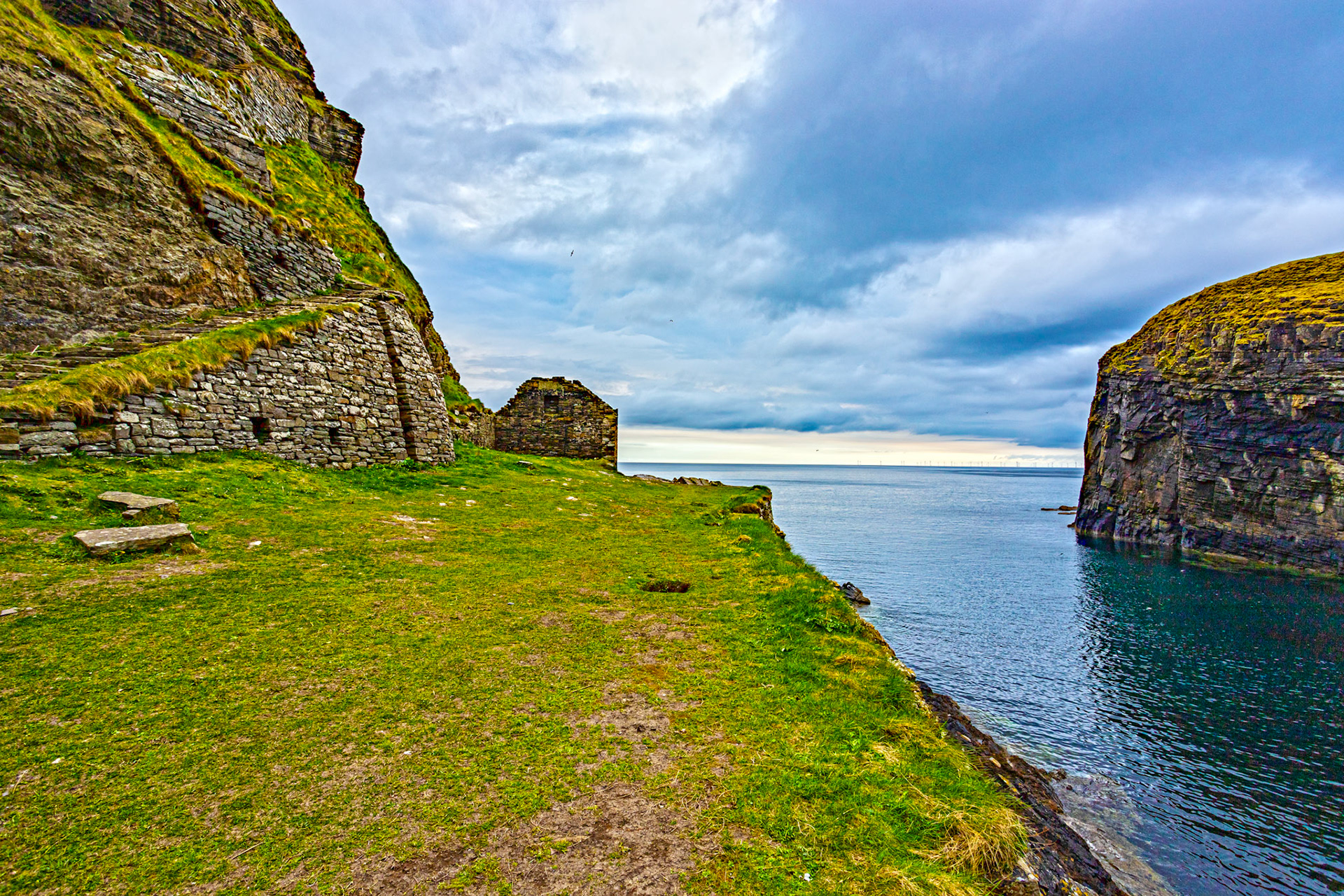 Whaligoe Harbour &amp; Steps