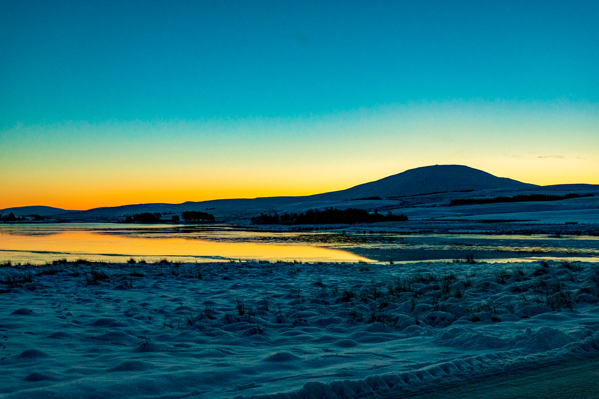 Harperrig Reservoir 24 January 2021 Please see my other photos at JamesPDeans.co.uk