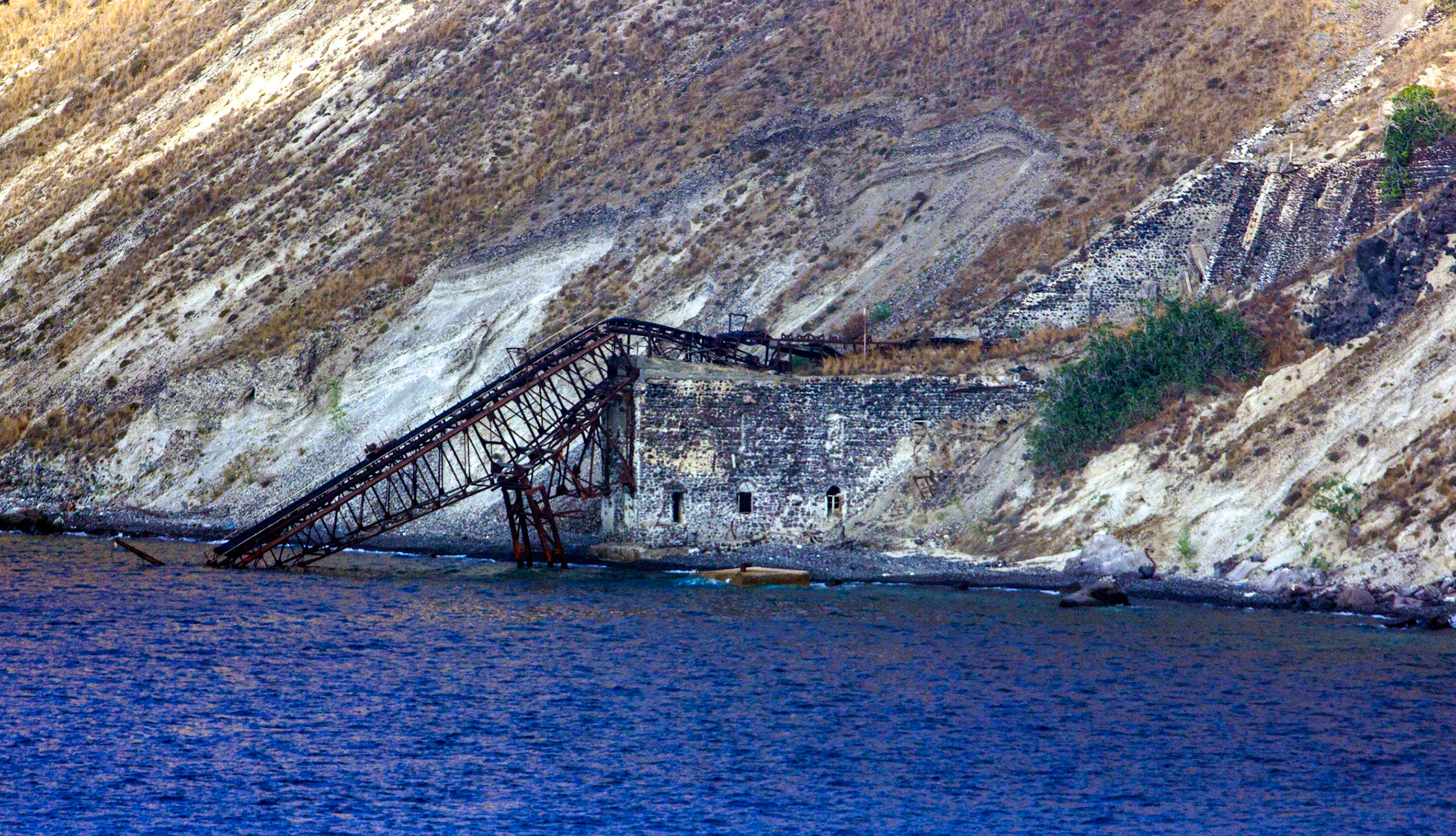 SantoriniPlease see my other Photographs at: www.jamespdeans.co.uk