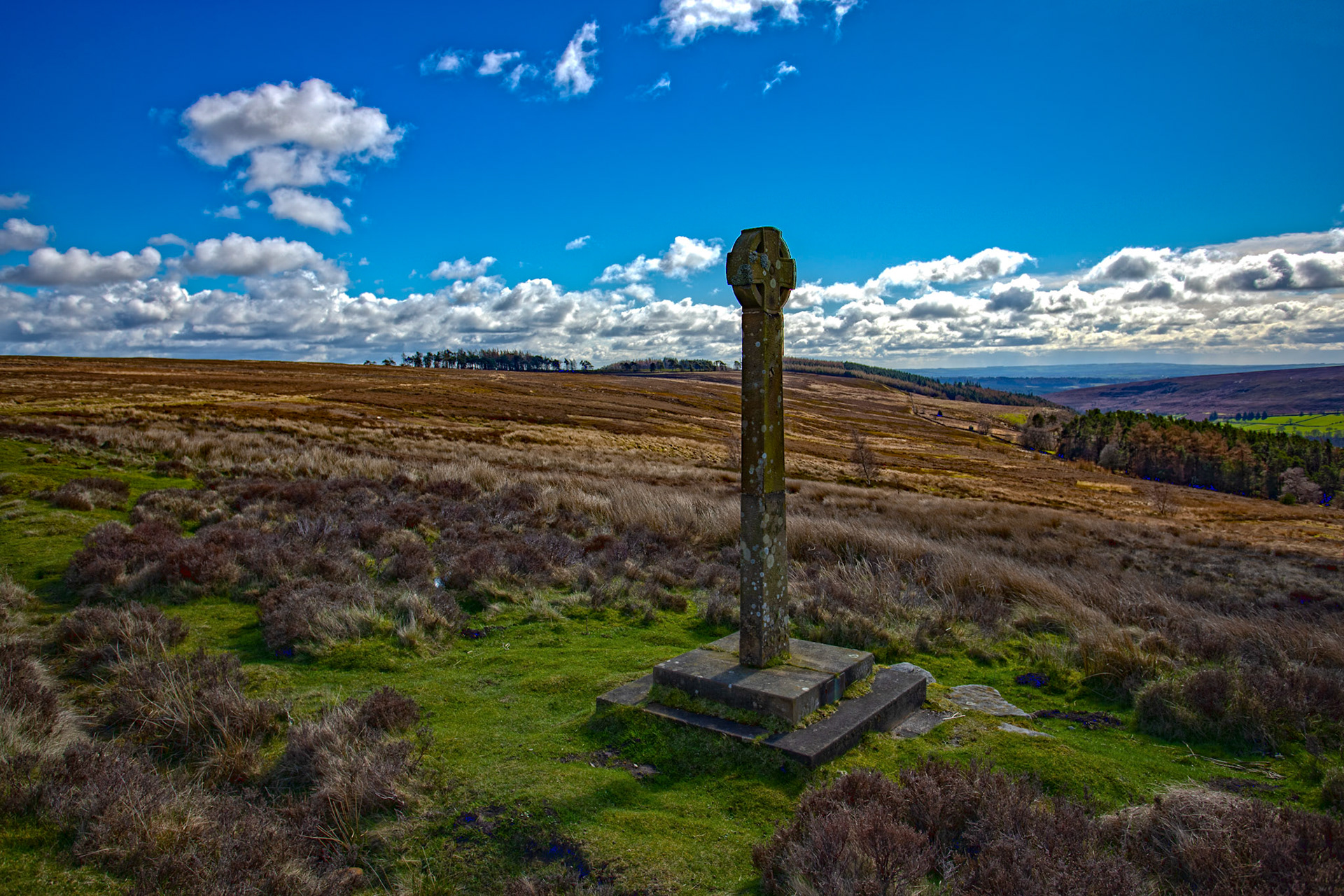 Heygate Bank - Rosedale - North York Moors 25 March 2026The Rosedale Millenium Cross - erected in the year 2000.