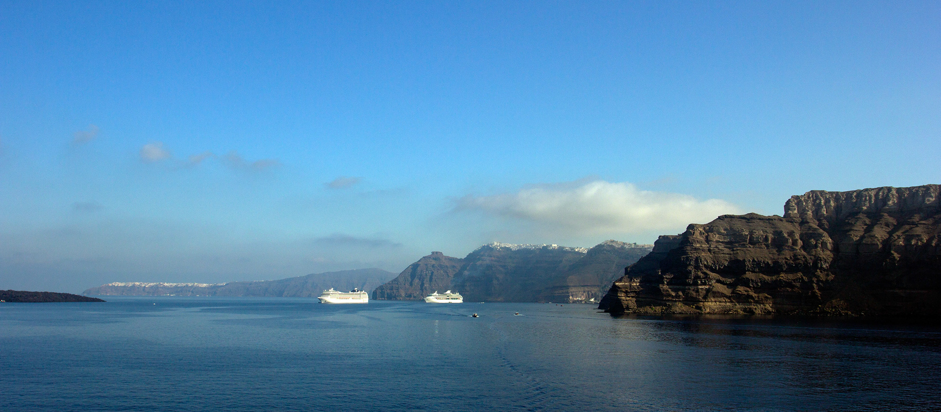 SantoriniPlease see my other Photographs at: www.jamespdeans.co.uk