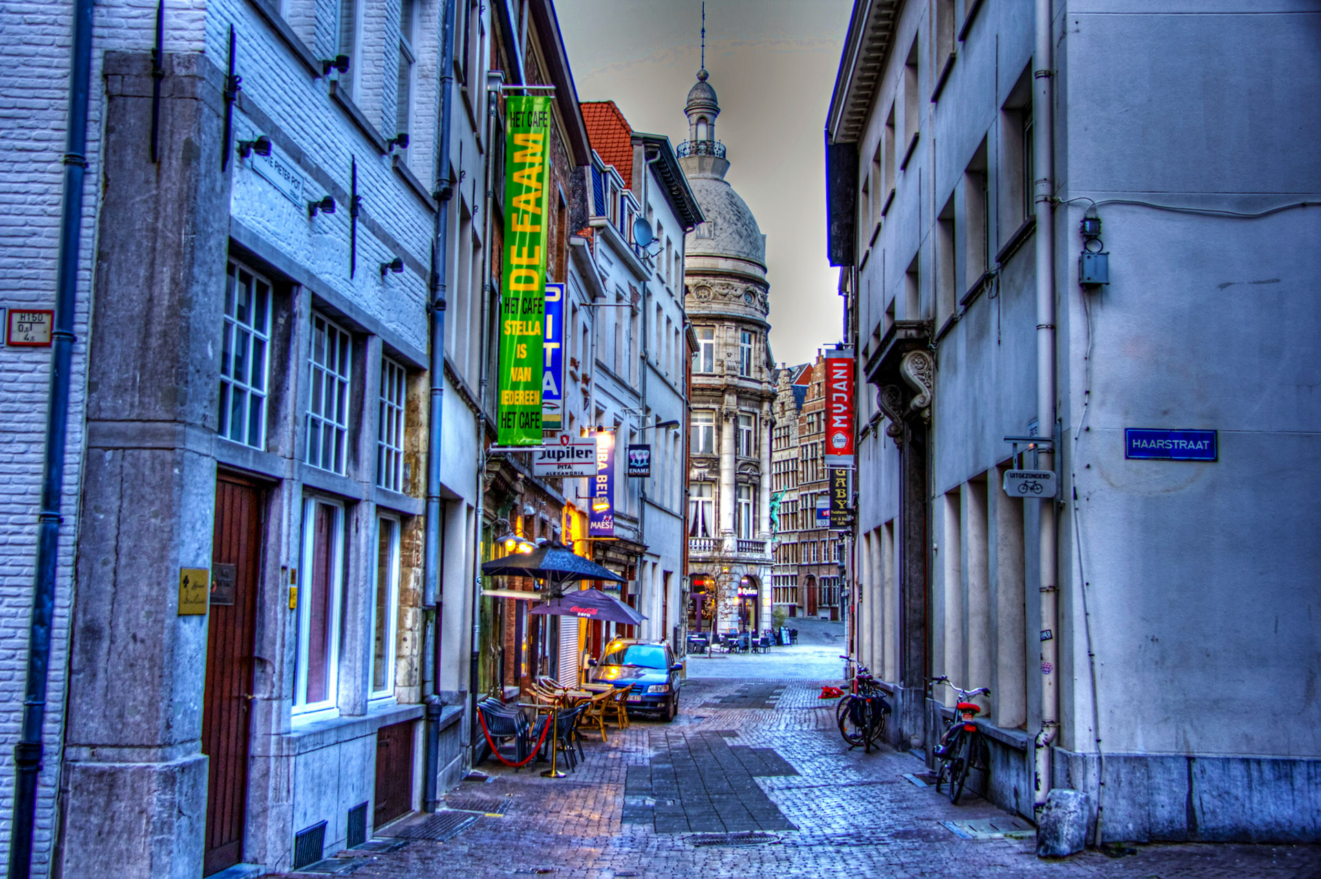 AntwerpPlease see my other Photographs at: http://www.jamespdeans.co.uk/