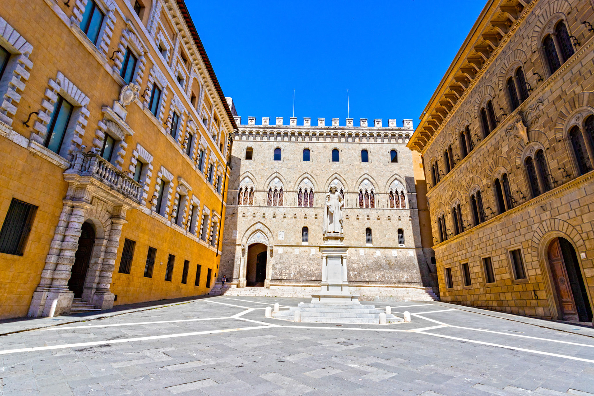 Monte Dei Paschi - the oldest (1472) bank in the world - Siena 17 June 2024