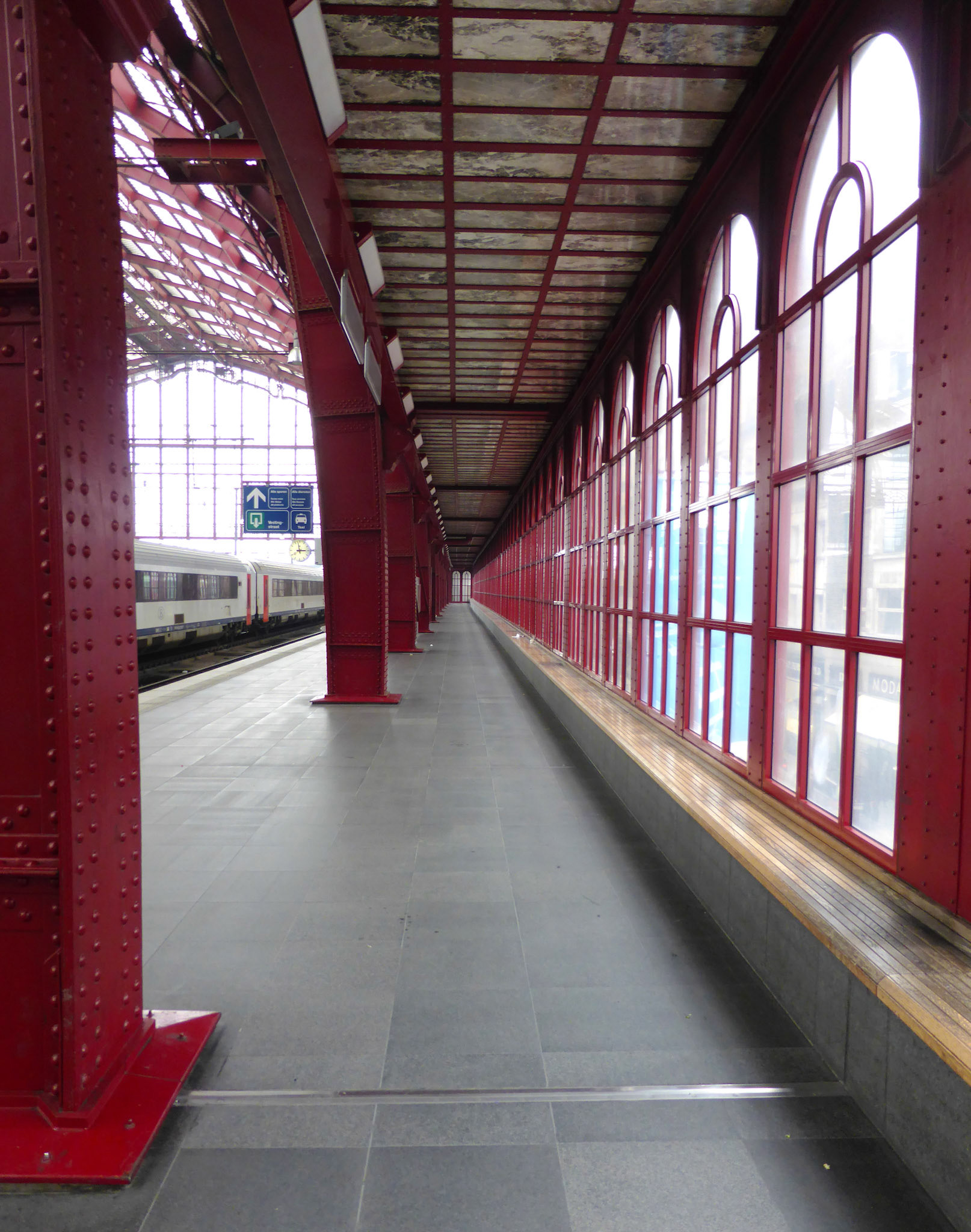 AntwerpPlease see my other Photographs at: http://www.jamespdeans.co.uk/