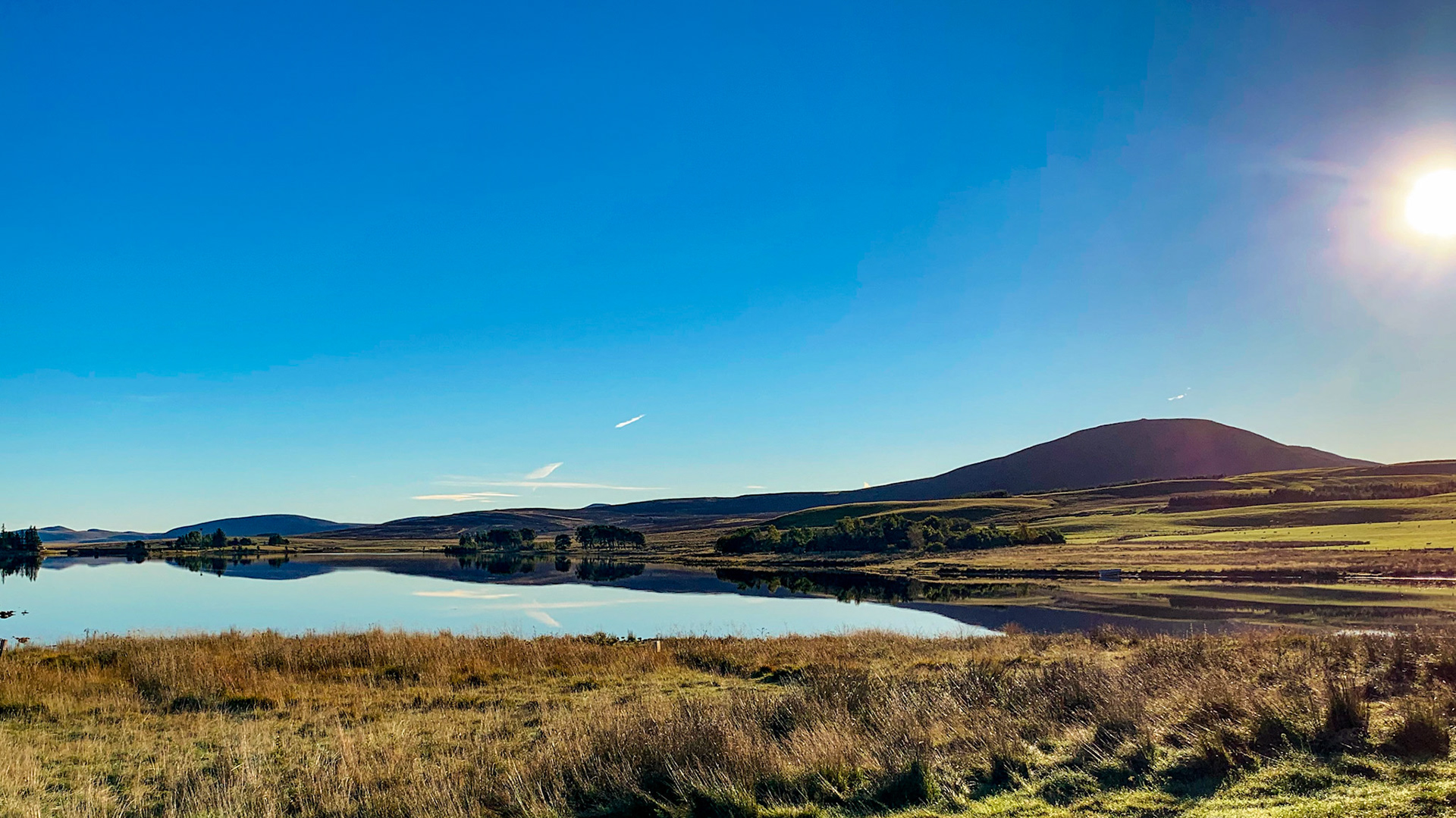 Harperrig Reservoir 06 Oct 2021 Please see my other photos at JamesPDeans.co.uk