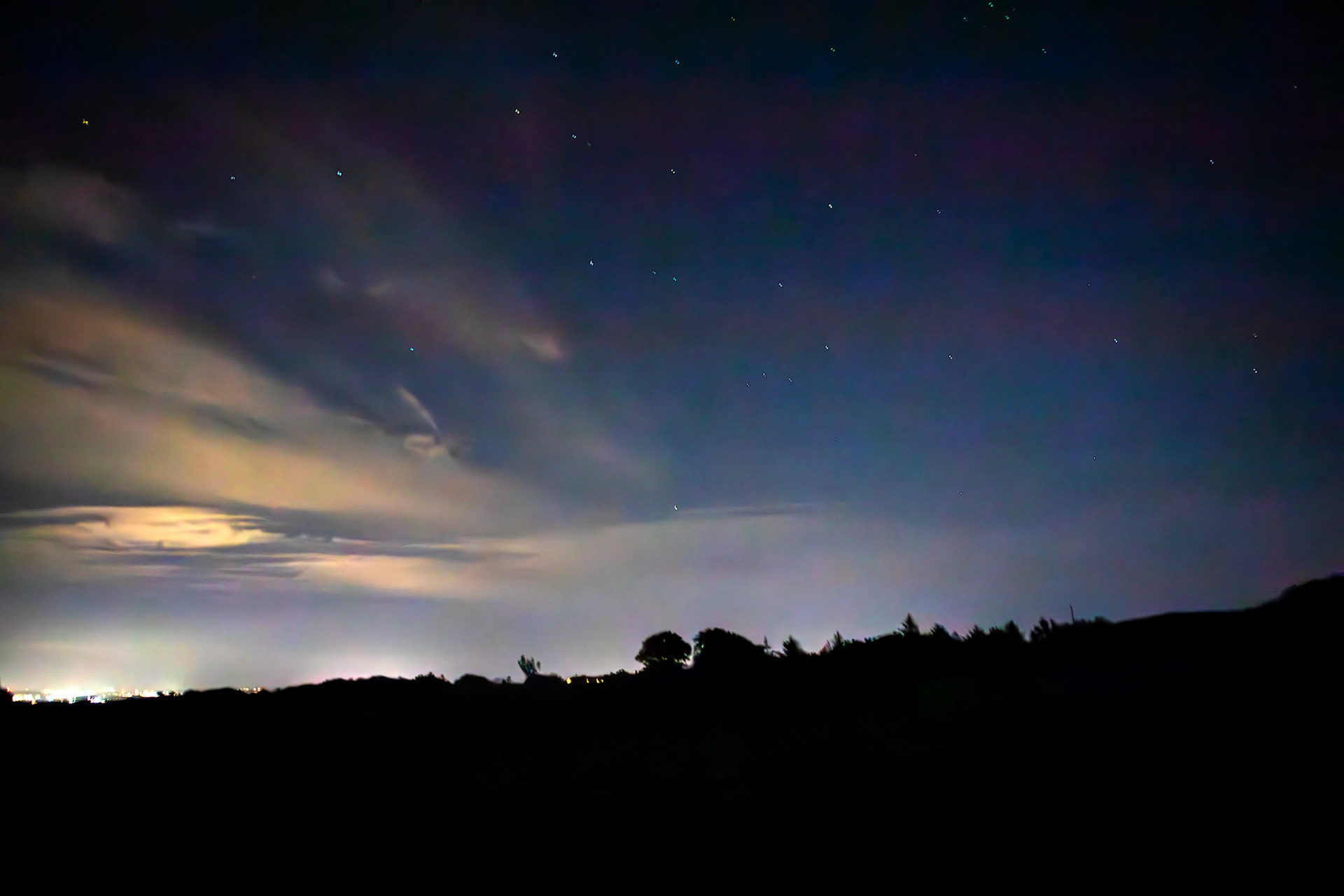 Aurora borealis (Northern Lights) from the Bathgate Hills 12 August 2024