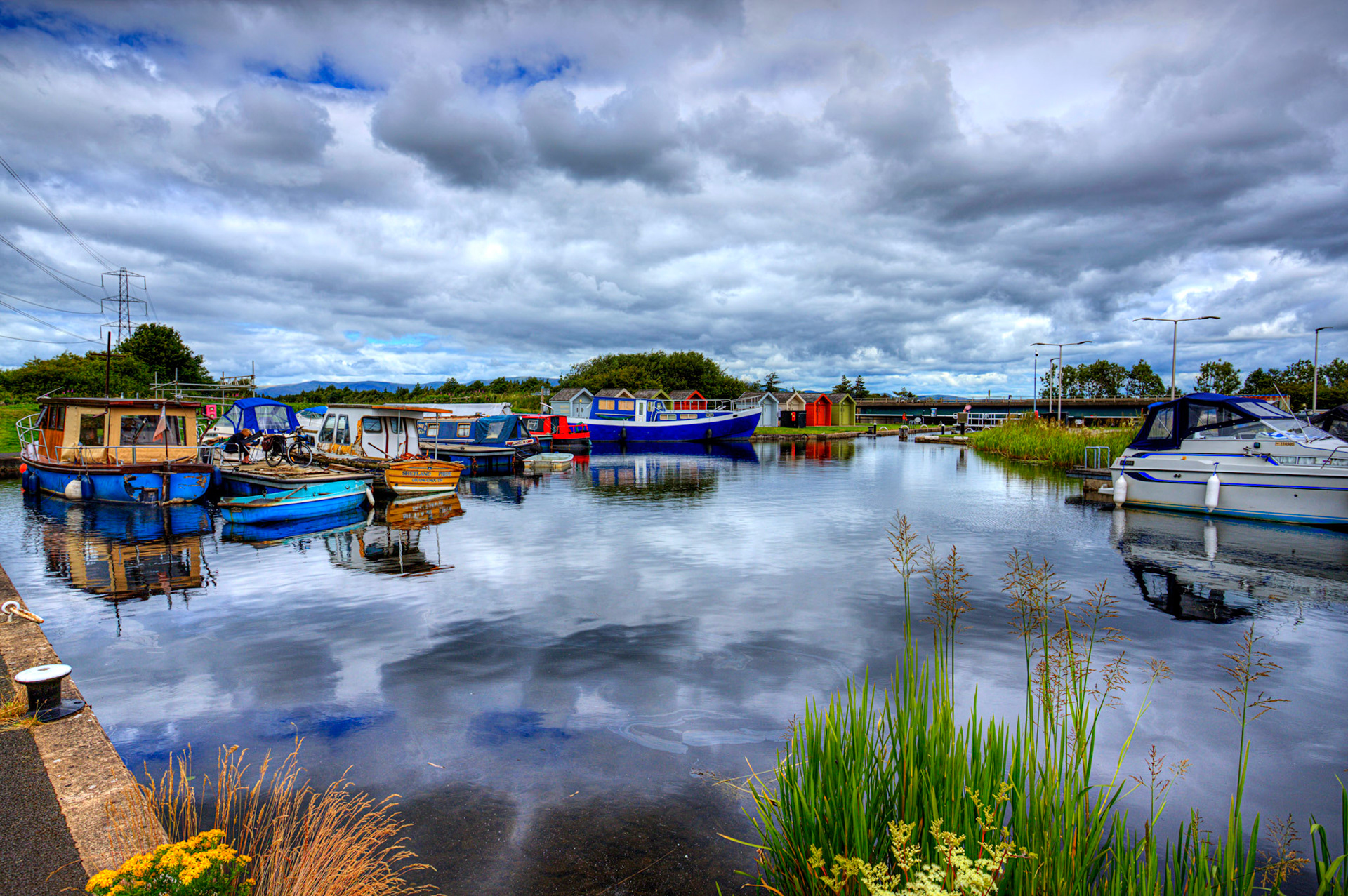 Kelpies MarinaPlease see my other photos at JamesPDeans.co.uk