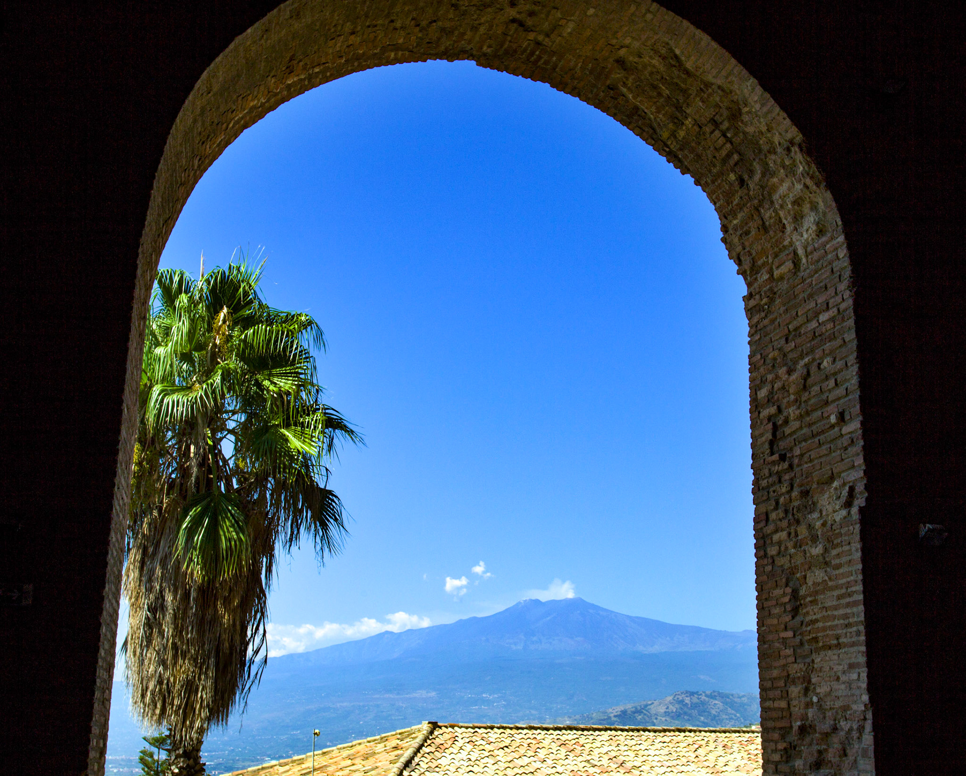 SicilyPlease see my other Photographs at: http://www.jamespdeans.co.uk/