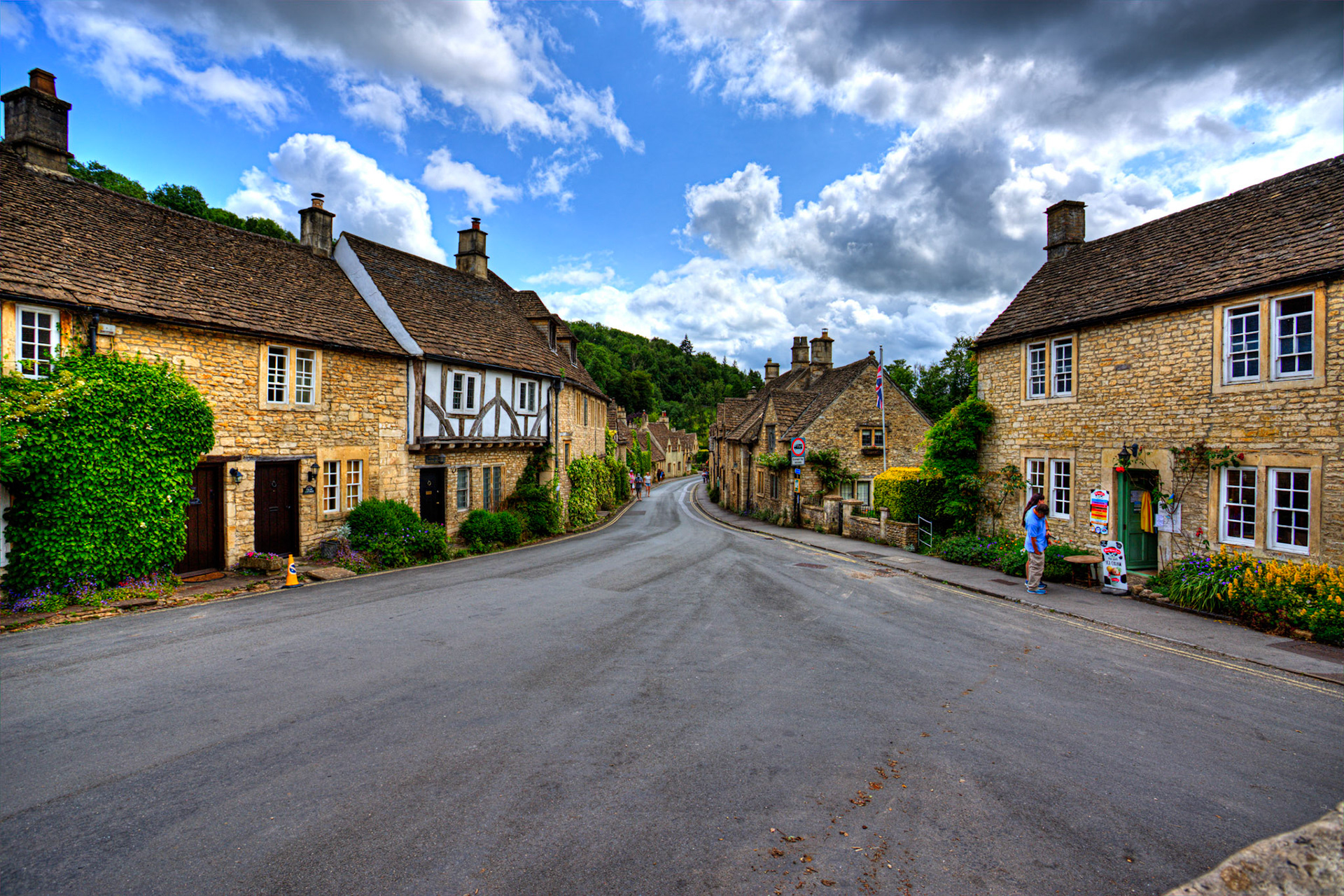 Castle Combe 20 June 2023