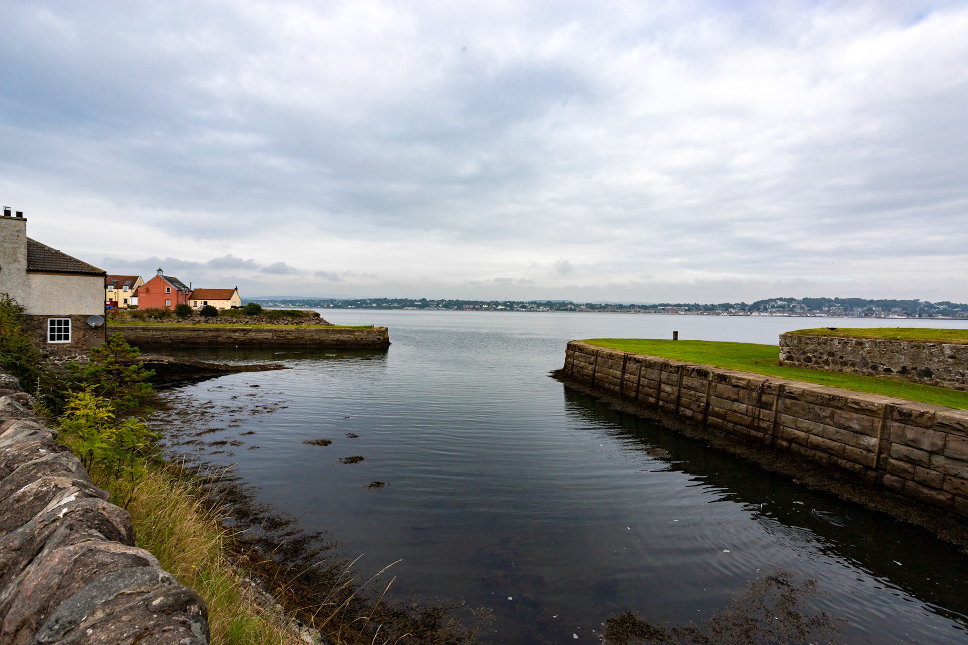 Tayport Harbour 15 Sept 2021 Please see my other photos at JamesPDeans.co.uk