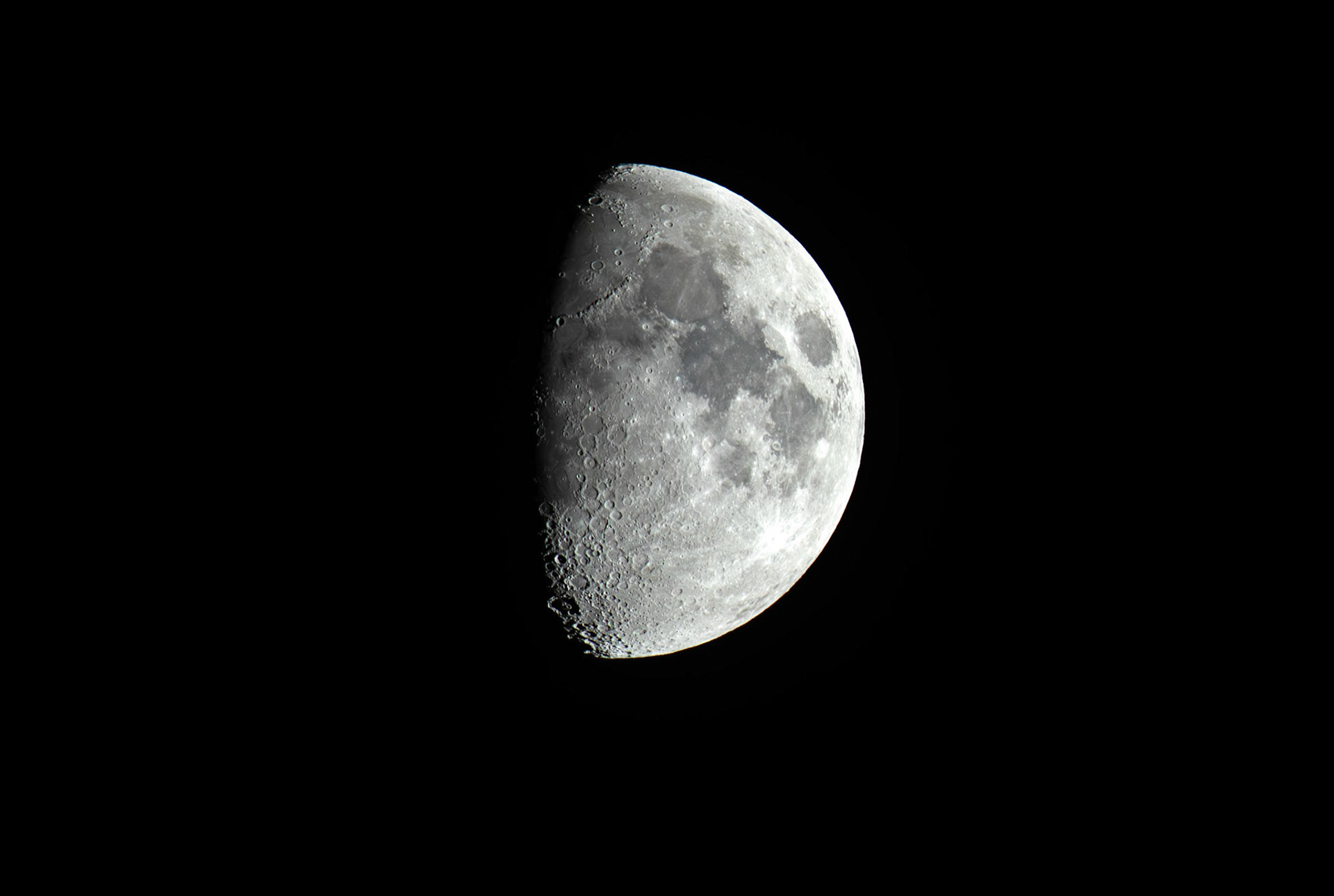 Moon 06 Feb 2025