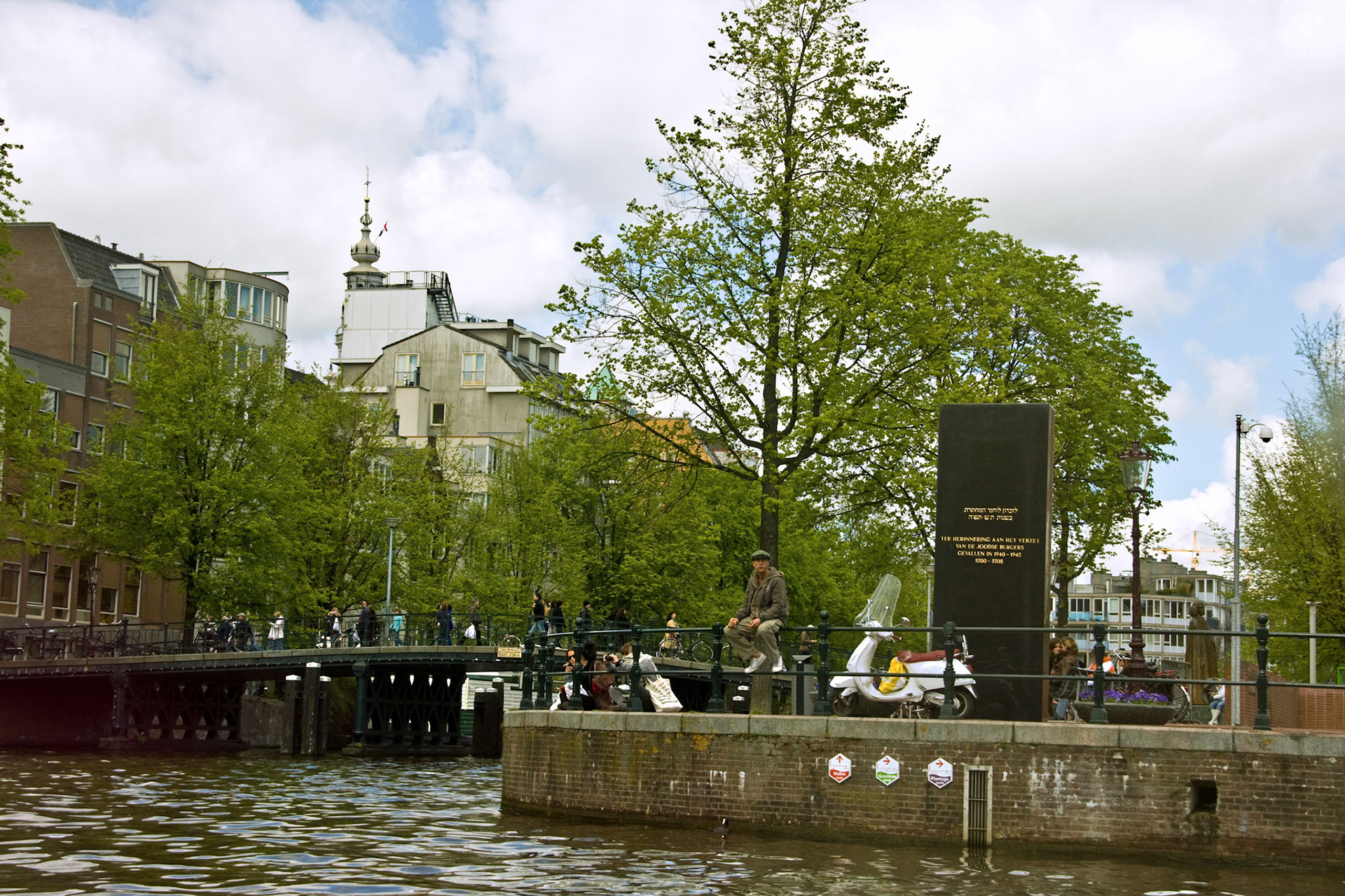 AmsterdamPlease see my other Photographs at: http://www.jamespdeans.co.uk/