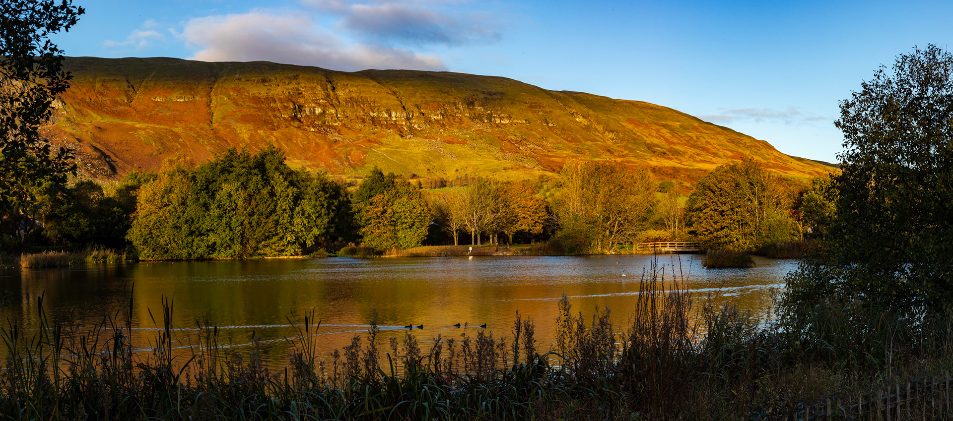 Lennoxtown Sunset: Whitefield Pond &amp; Campsie Hills 21 October 2023