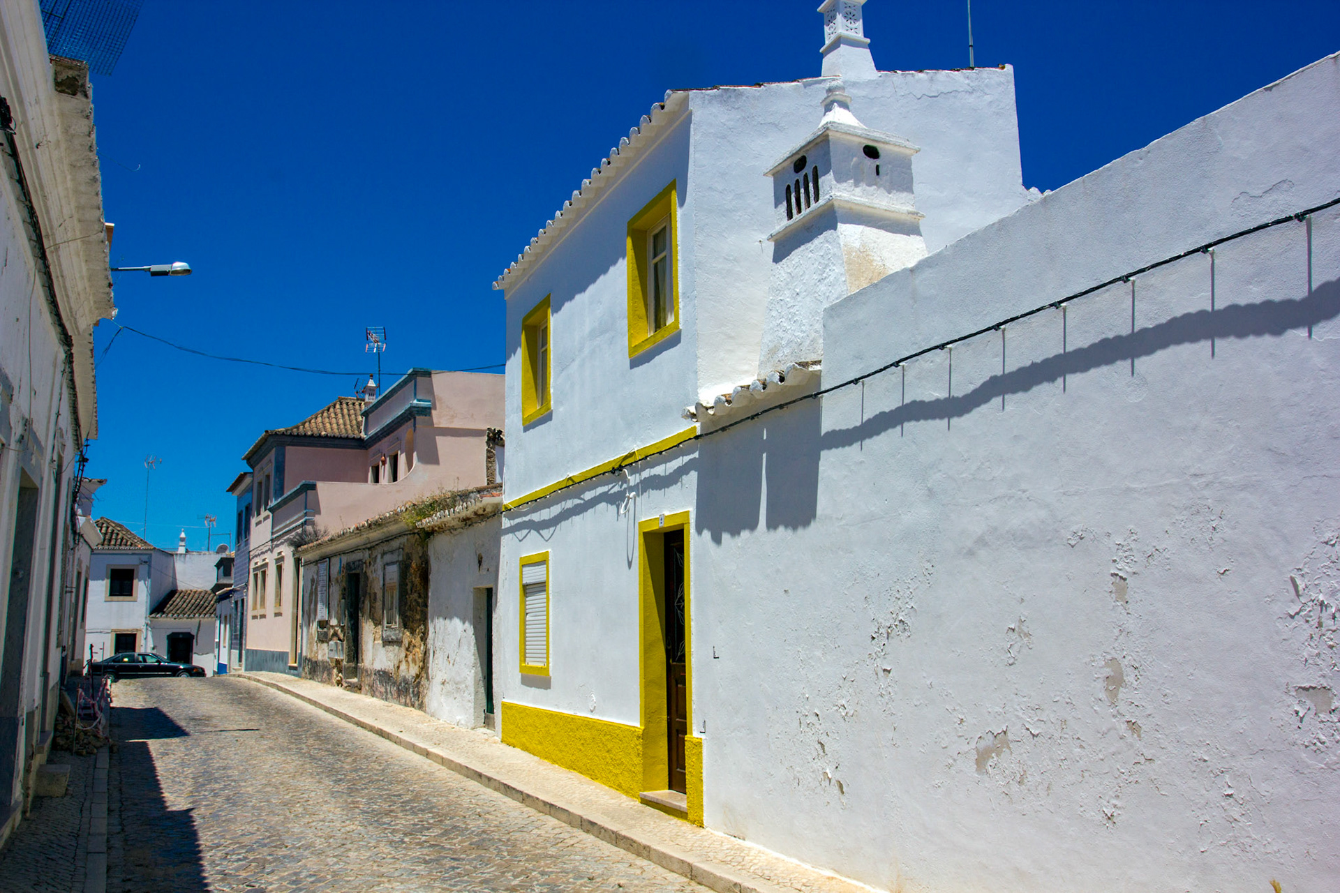 Old buildings within the old Tavira town walls