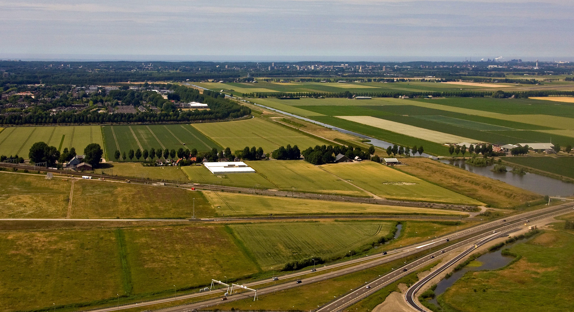 SchipholPlease see my other Photographs at: http://www.jamespdeans.co.uk/