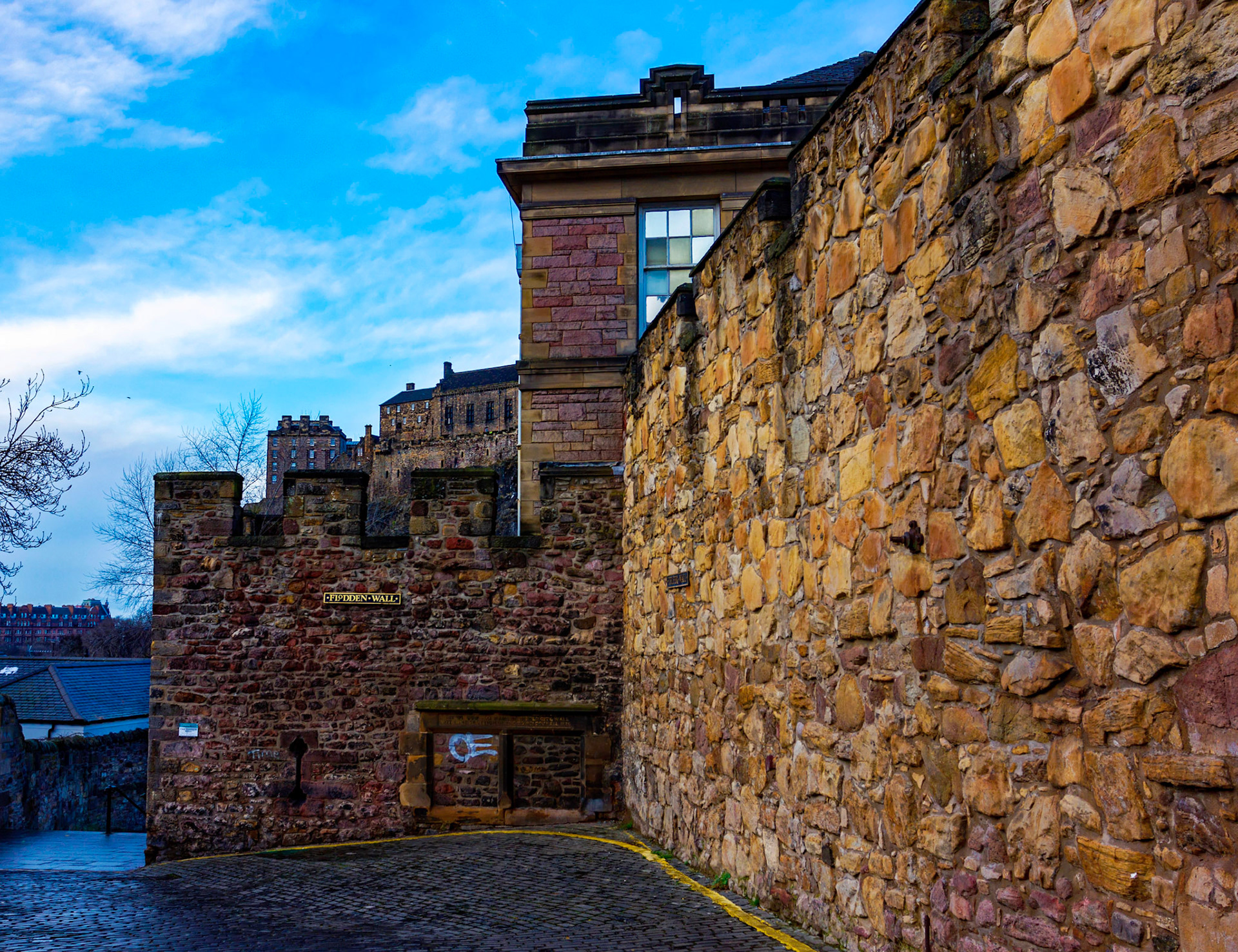 Edinburgh Castle from Flodden Wall Please see my other Photographs at: www.jamespdeans.co.uk