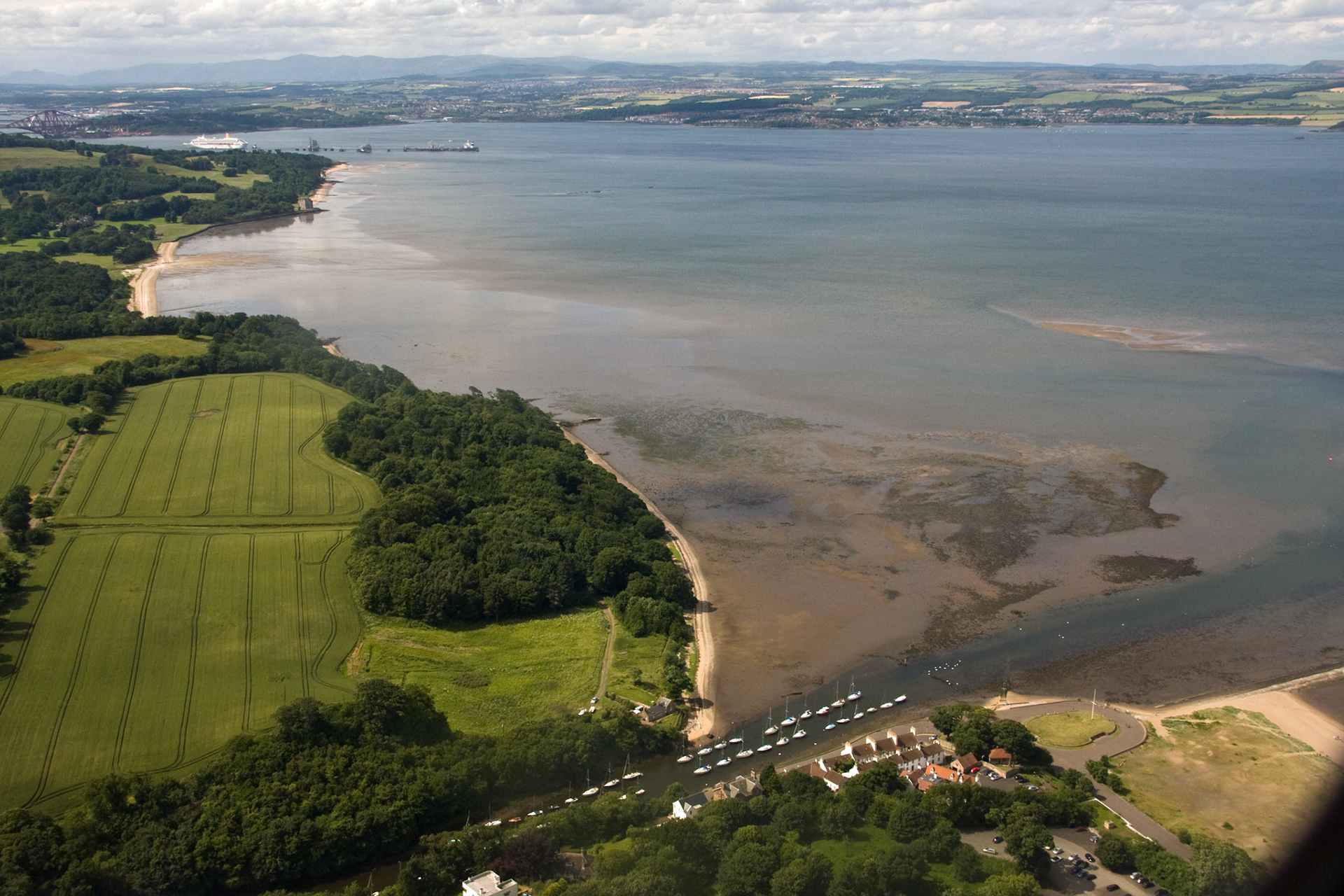EdinburghPlease see my other Photographs at: http://www.jamespdeans.co.uk/
