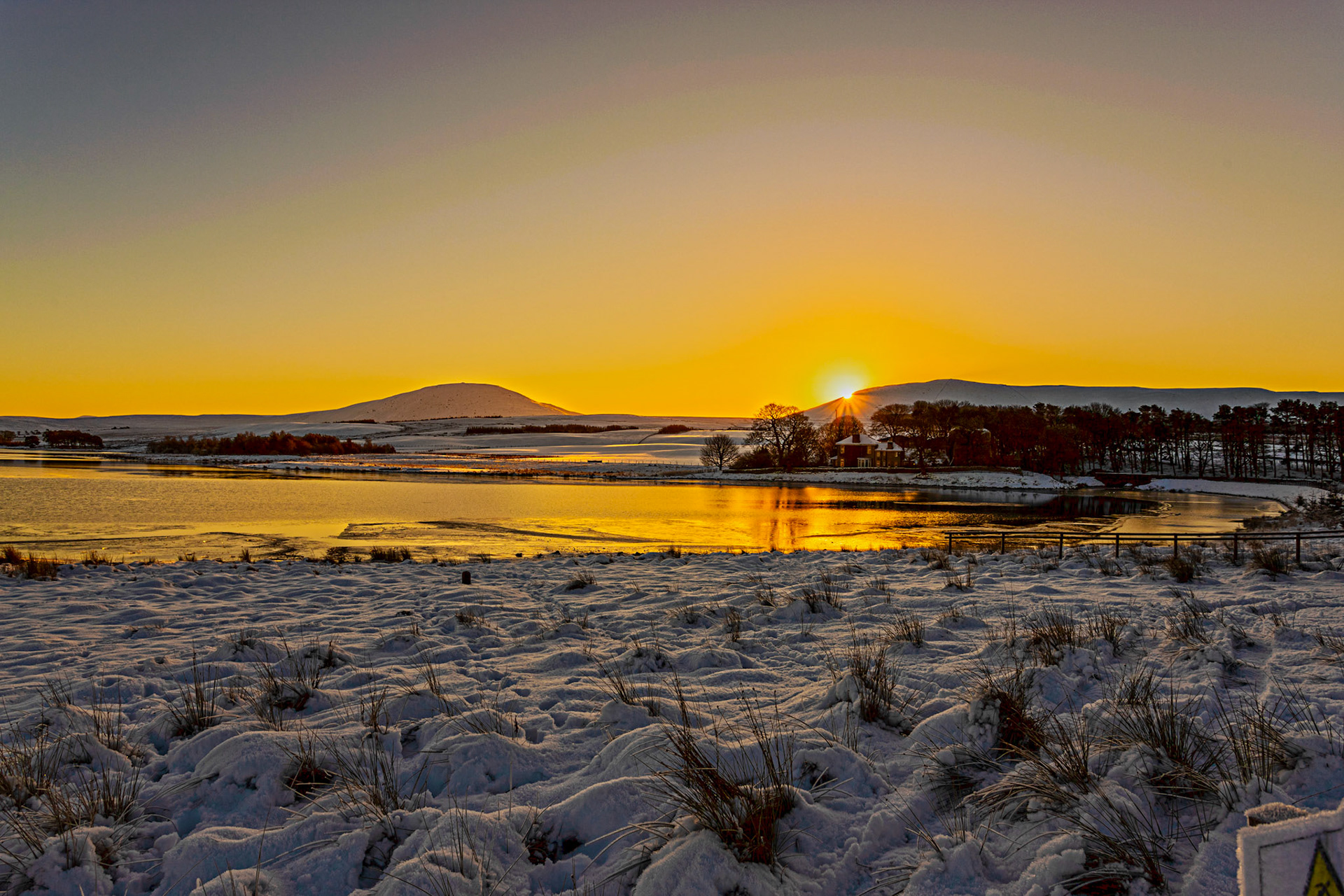 Harperrig Reservoir 24 January 2021 Please see my other photos at JamesPDeans.co.uk