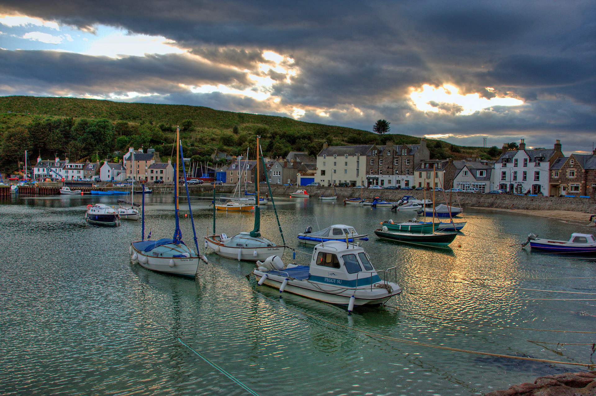 StonehavenPlease see my other Photographs at: http://www.jamespdeans.co.uk/