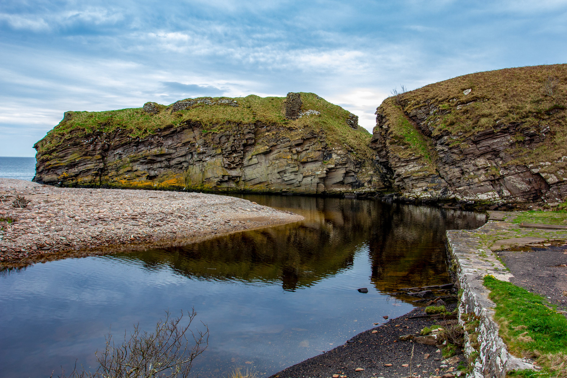 Berriedale Harbour &amp; Castle 01 May 2026