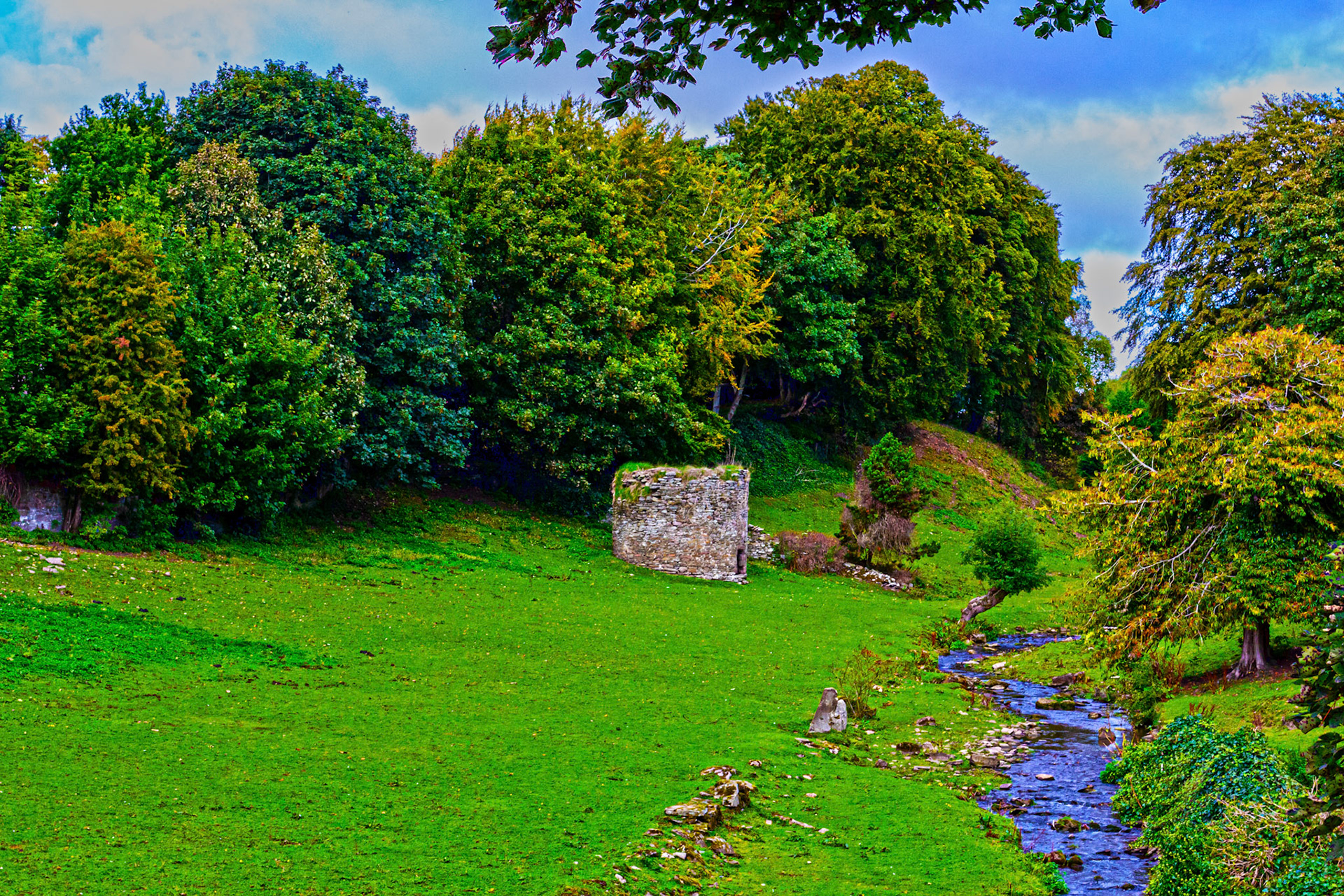 Old Doocot and Chruch, Murroes, Angus 27 Sept 2022