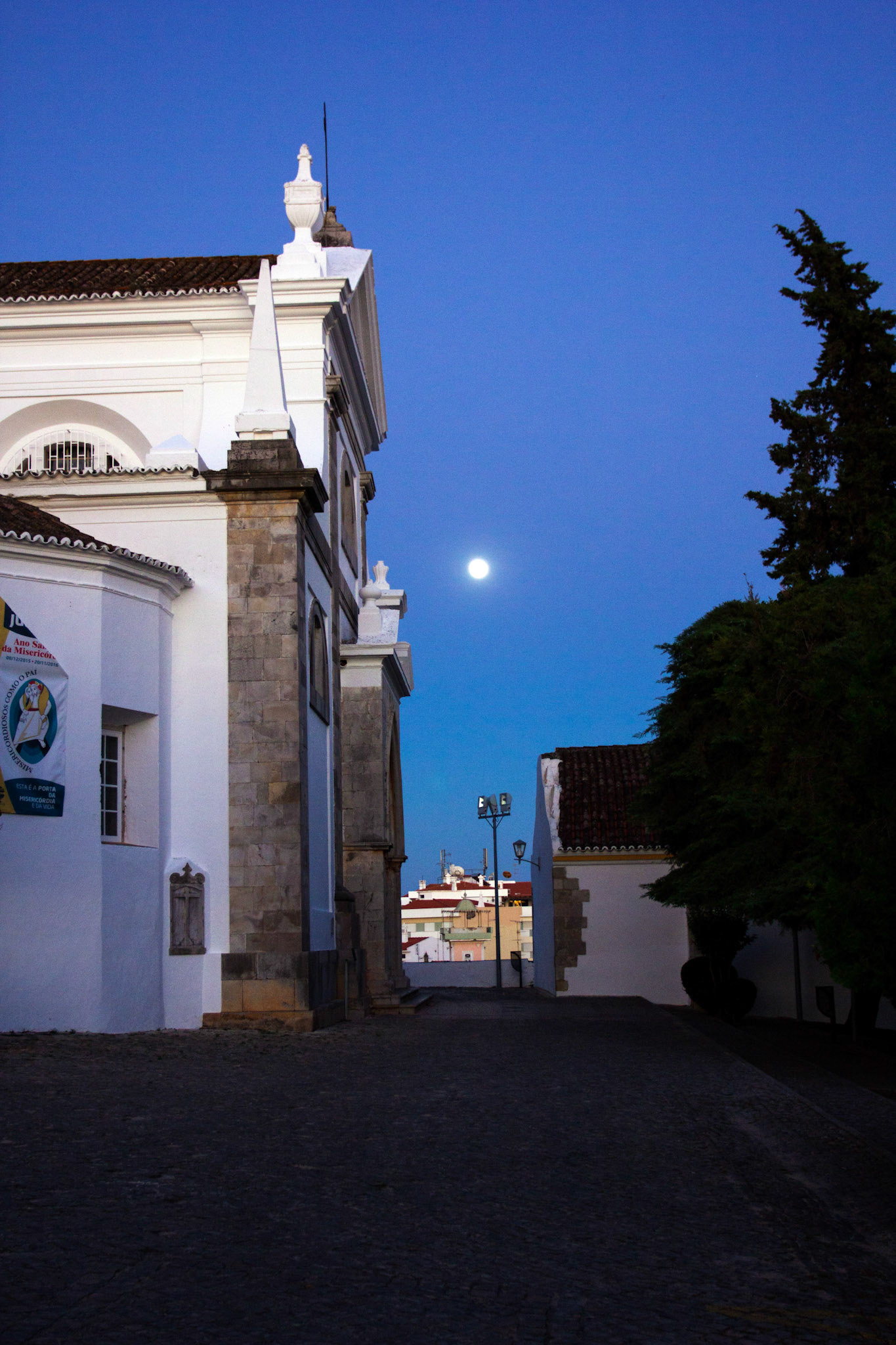 Igreja de Santa Maria do Castelo - Church of St Mary by the castle.Please see my Photographs of Portugal at: http://www.jamespdeans.co.uk/p116503744