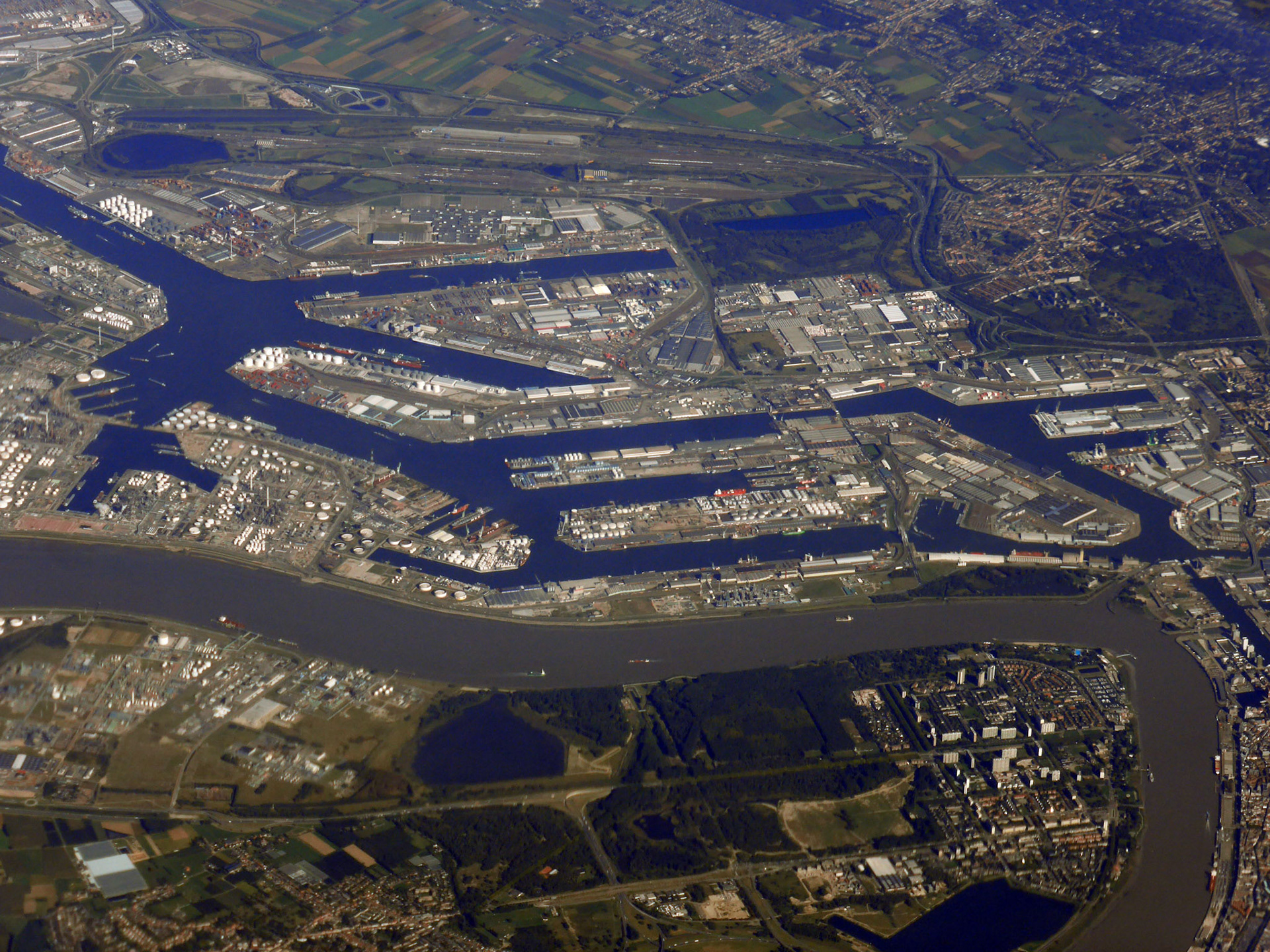 AntwerpPlease see my other Photographs at: http://www.jamespdeans.co.uk/