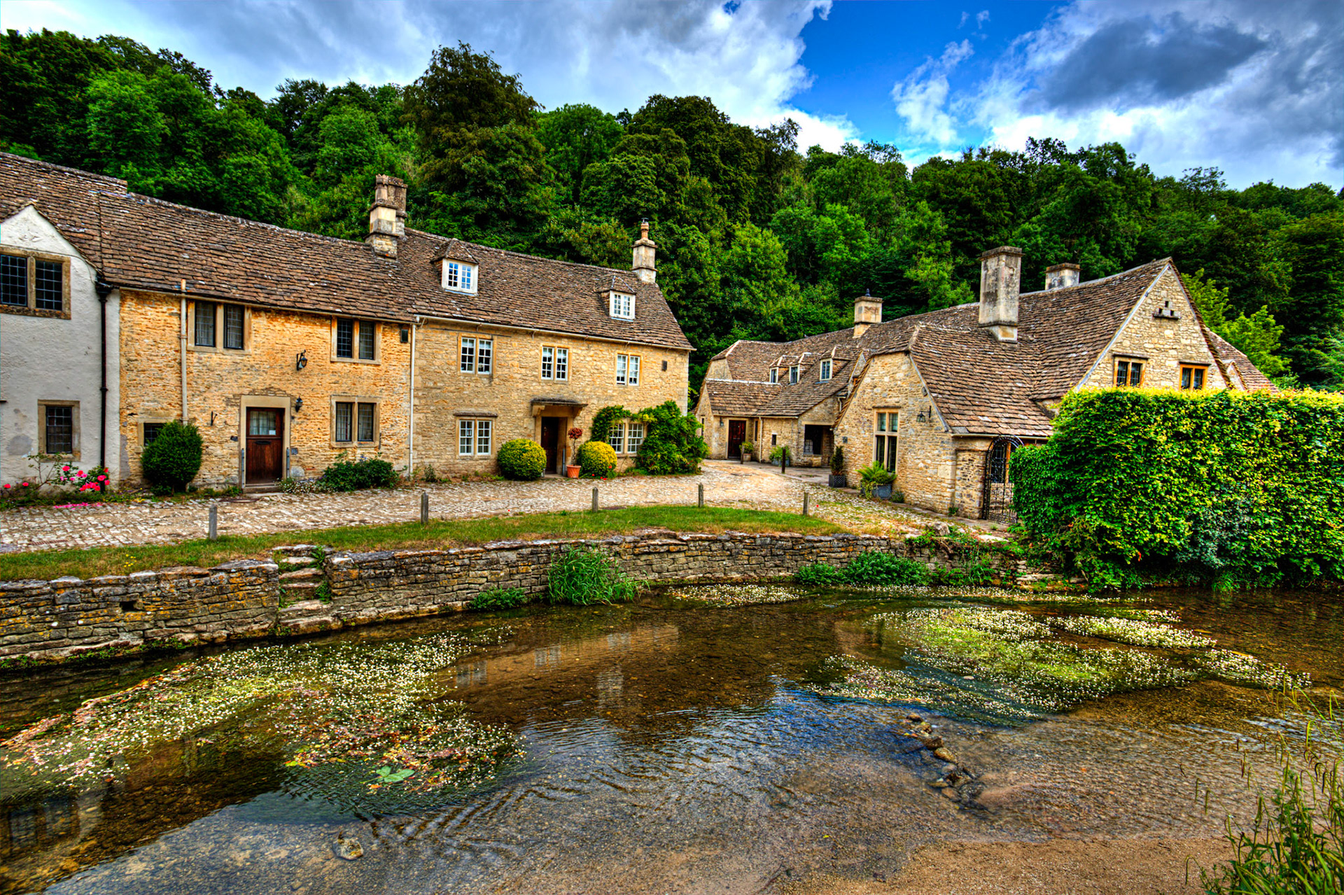 Castle Combe 20 June 2023