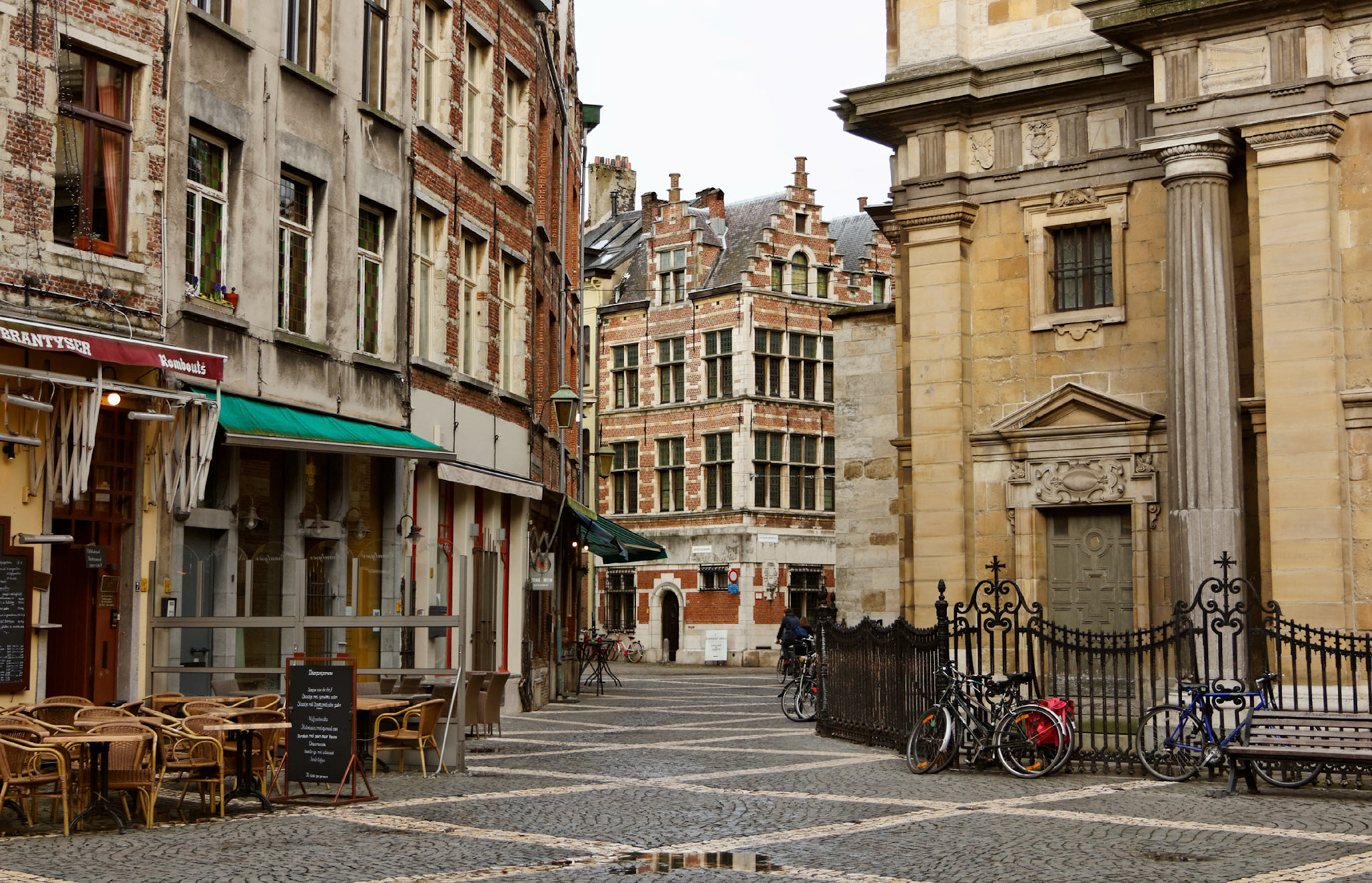 AntwerpPlease see my other Photographs at: http://www.jamespdeans.co.uk/