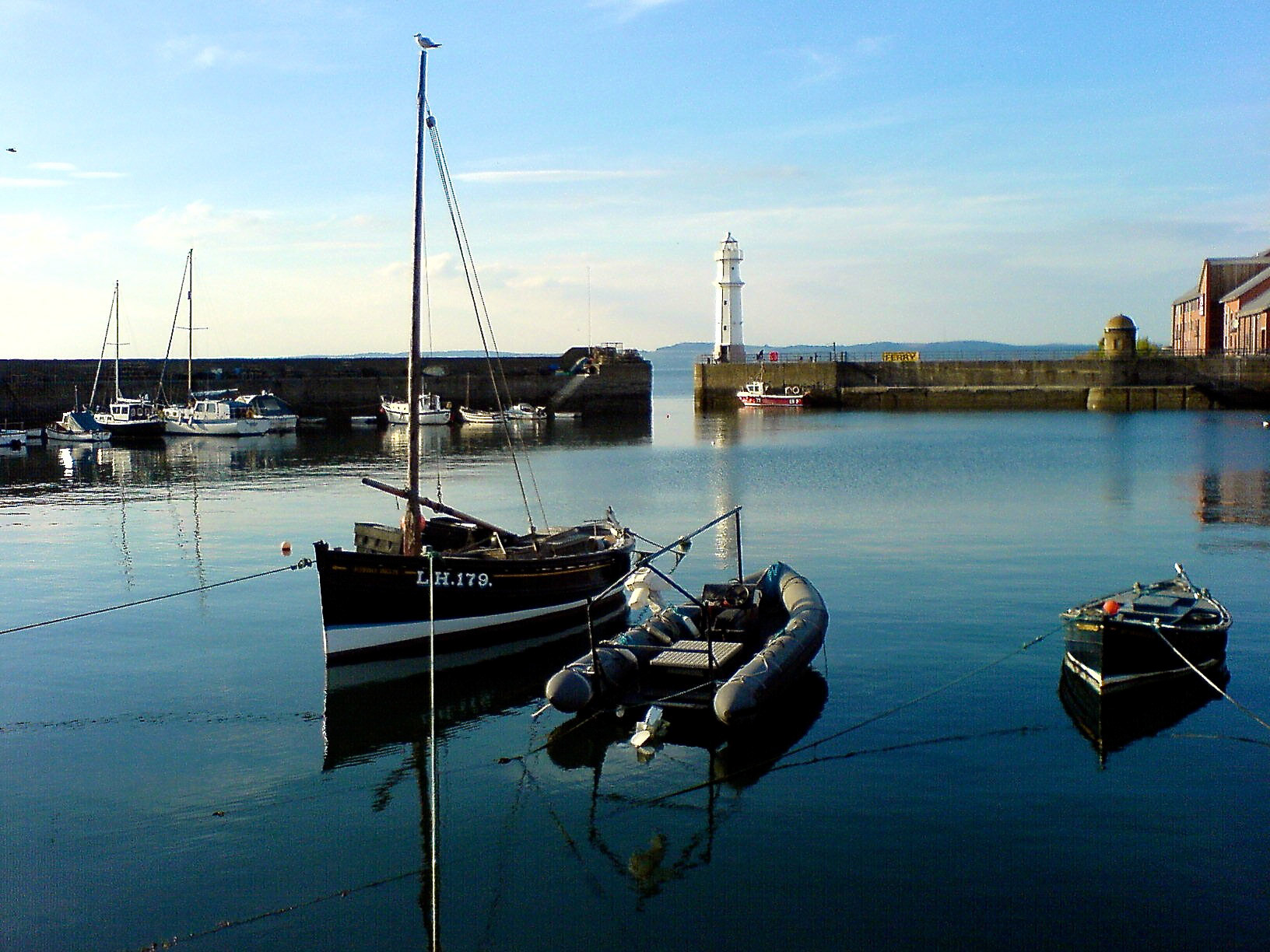 Newhaven - Edinburgh