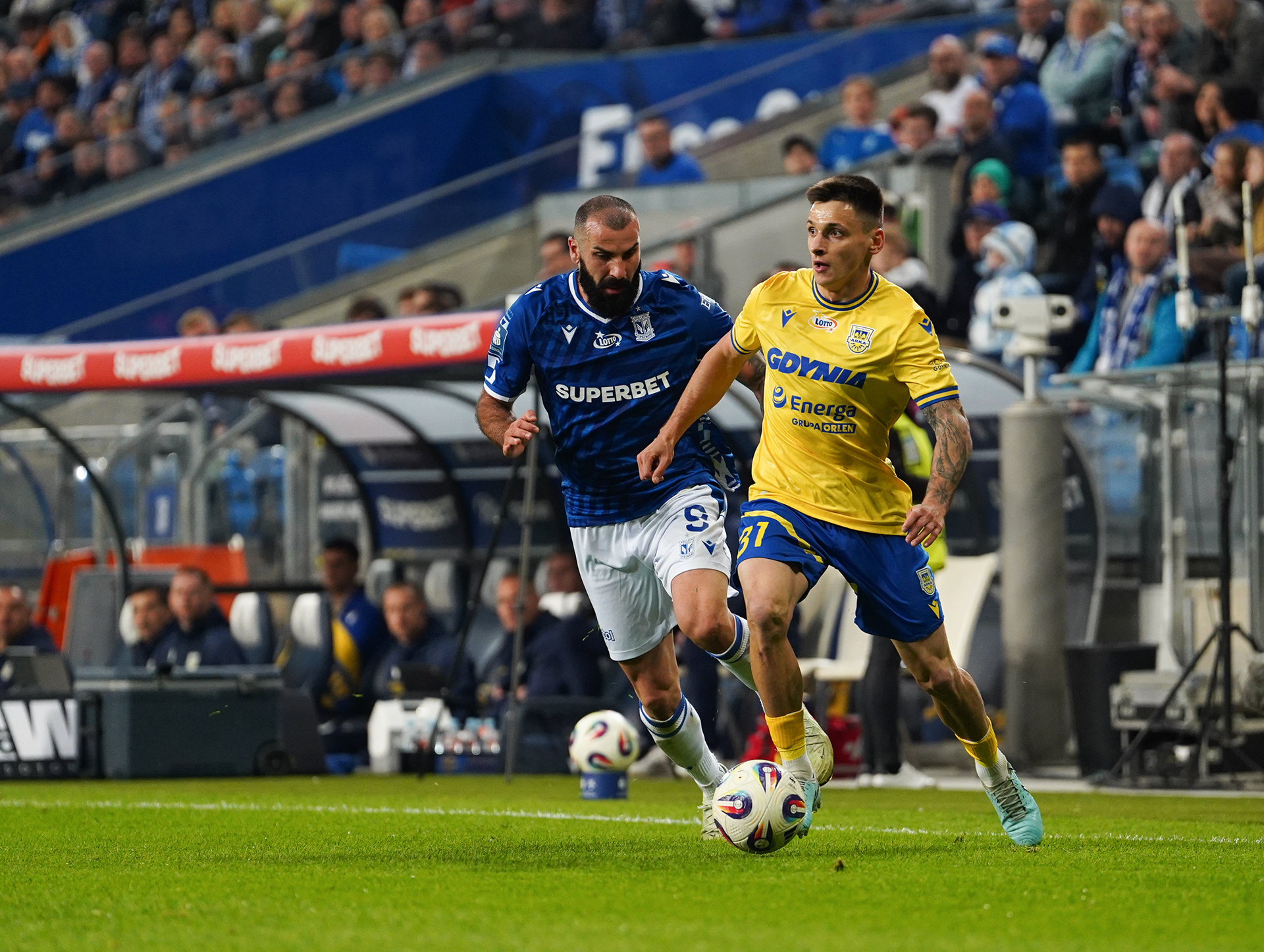 Ishak against Rusyn