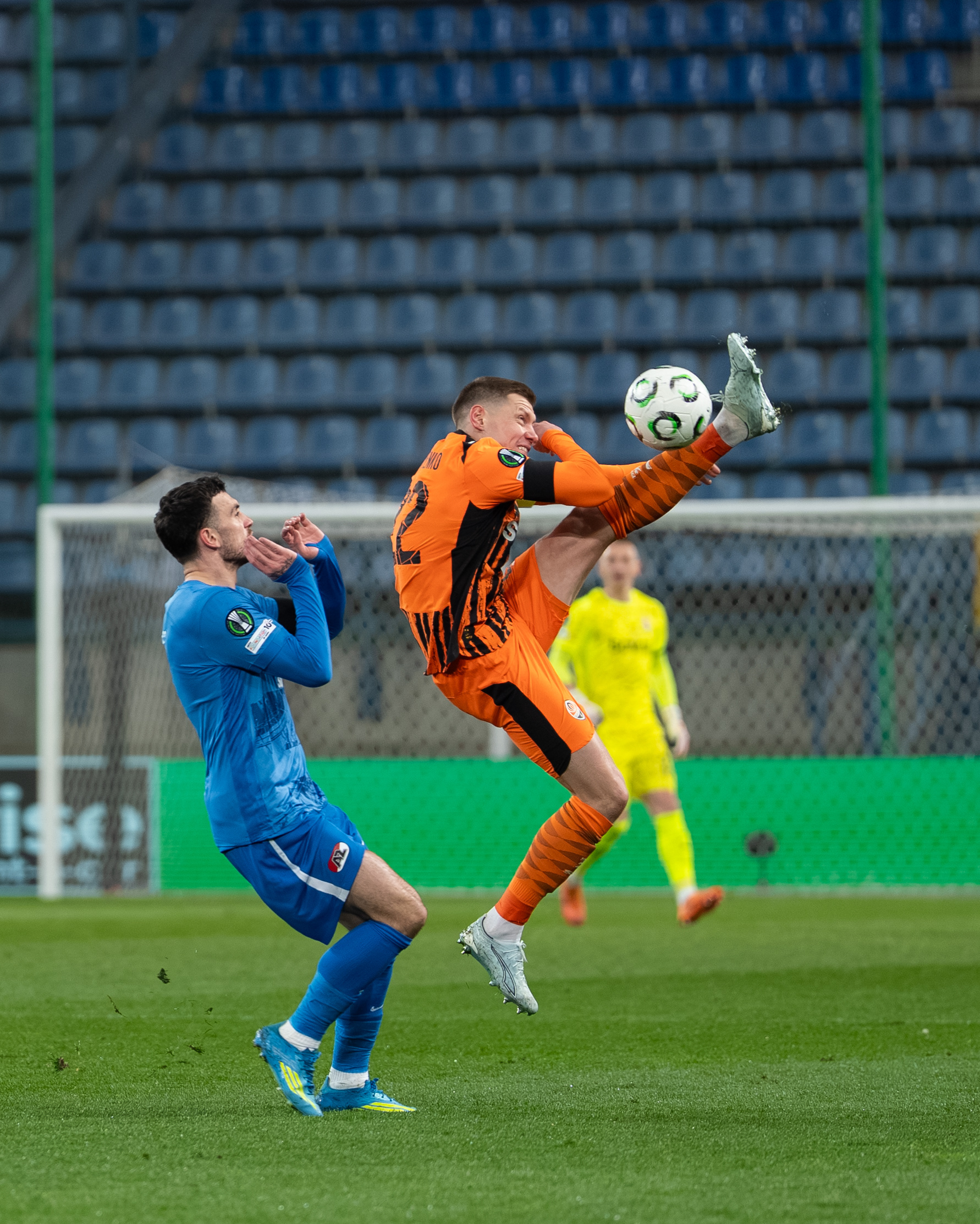 M.Matvienko kicks the ball