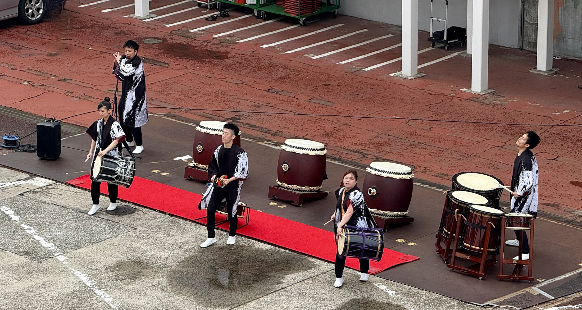 Greetings in Osaka Harbour