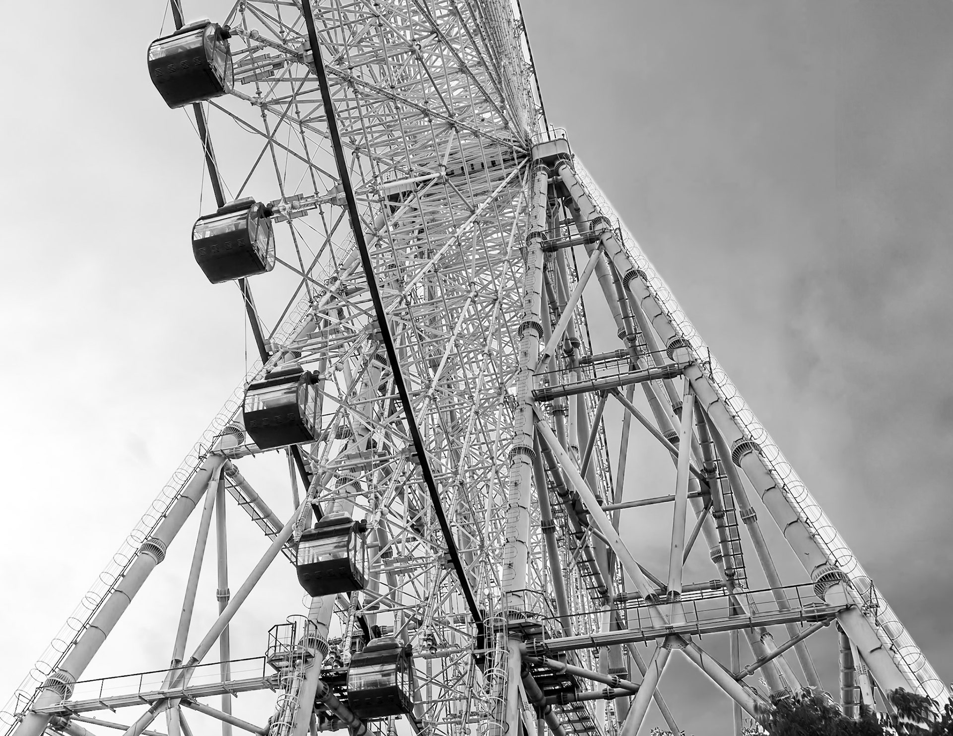 Osaka Harbour big wheel