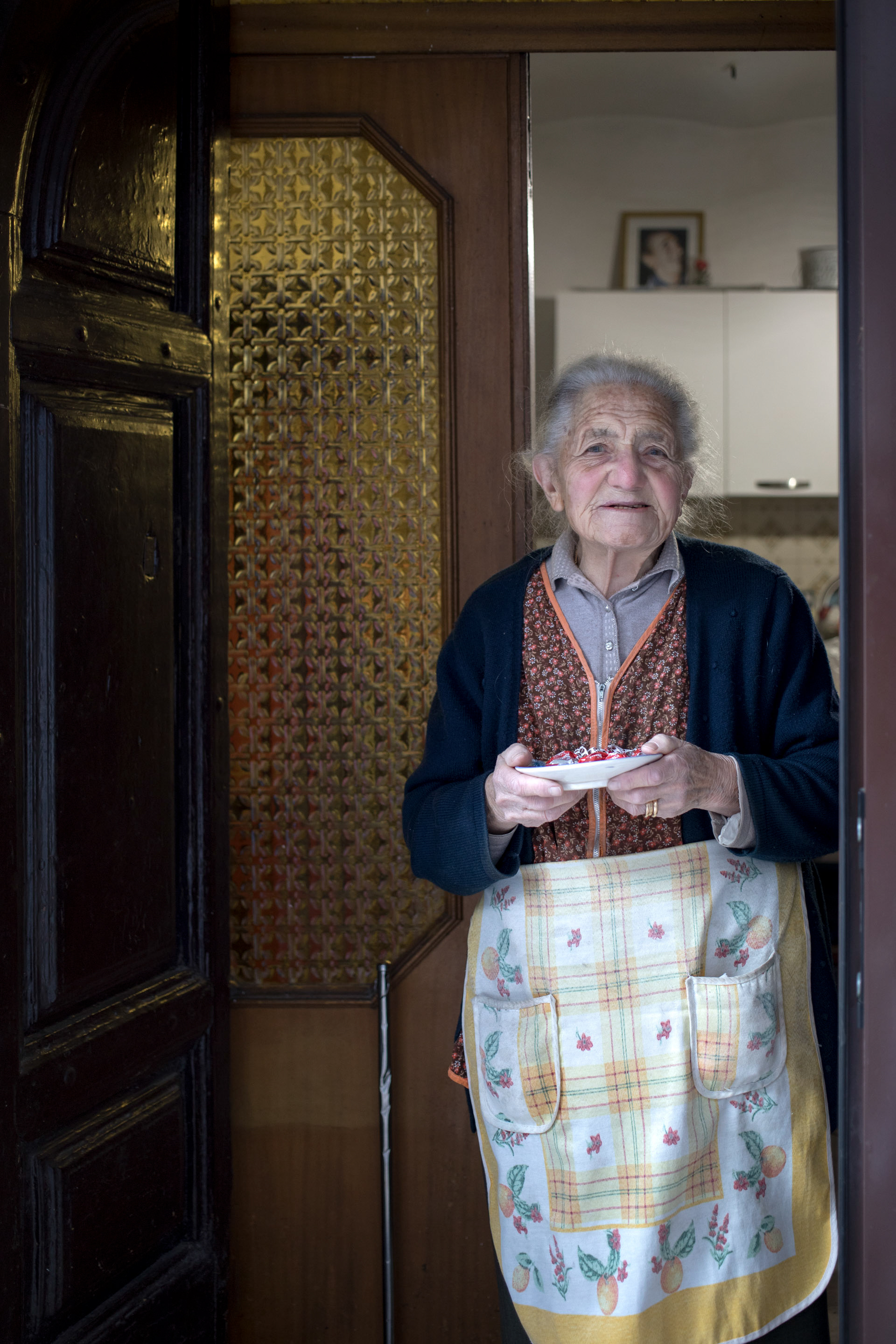 Pasquarella, 96, the oldest lady in Villavallelonga, who still continues to cook Panarda and follow this ancient tradition.