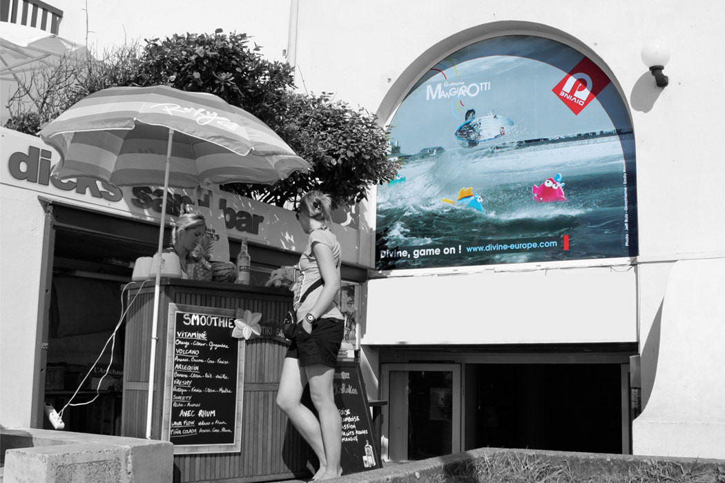 Affichage vitrine Divine à Hossegor