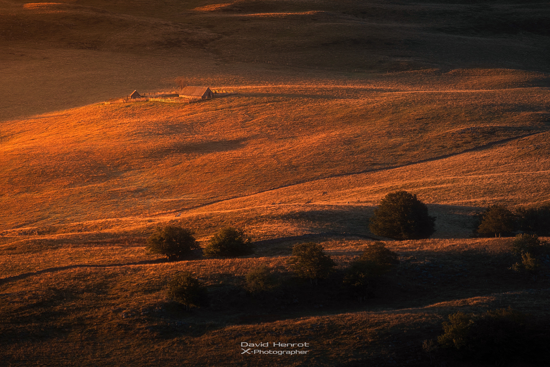 Le Buron de Rigambal Haut, Saint-Chély-d'Aubrac, Aveyron