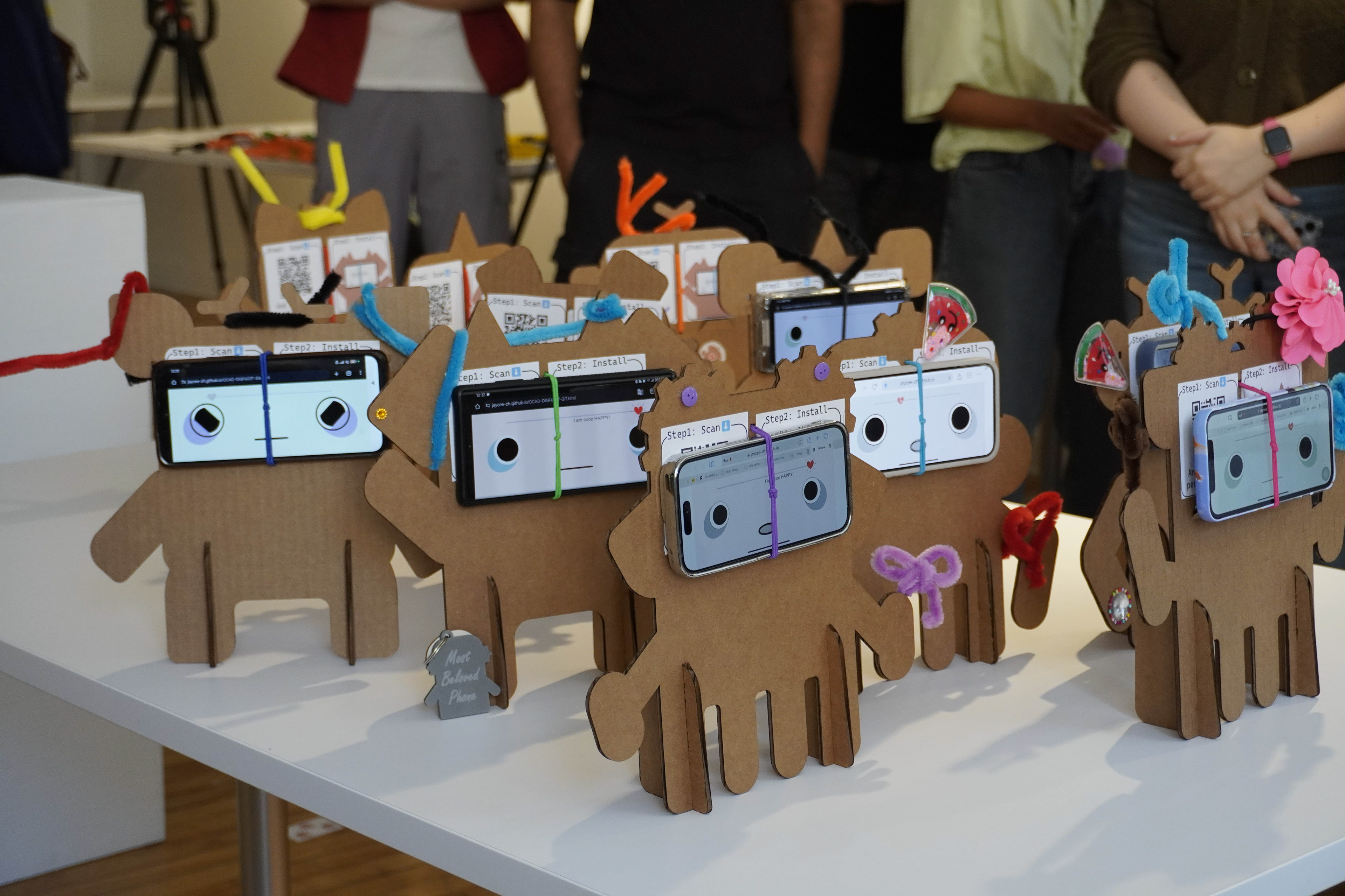 Group shot of all the phone pets together during the experience.