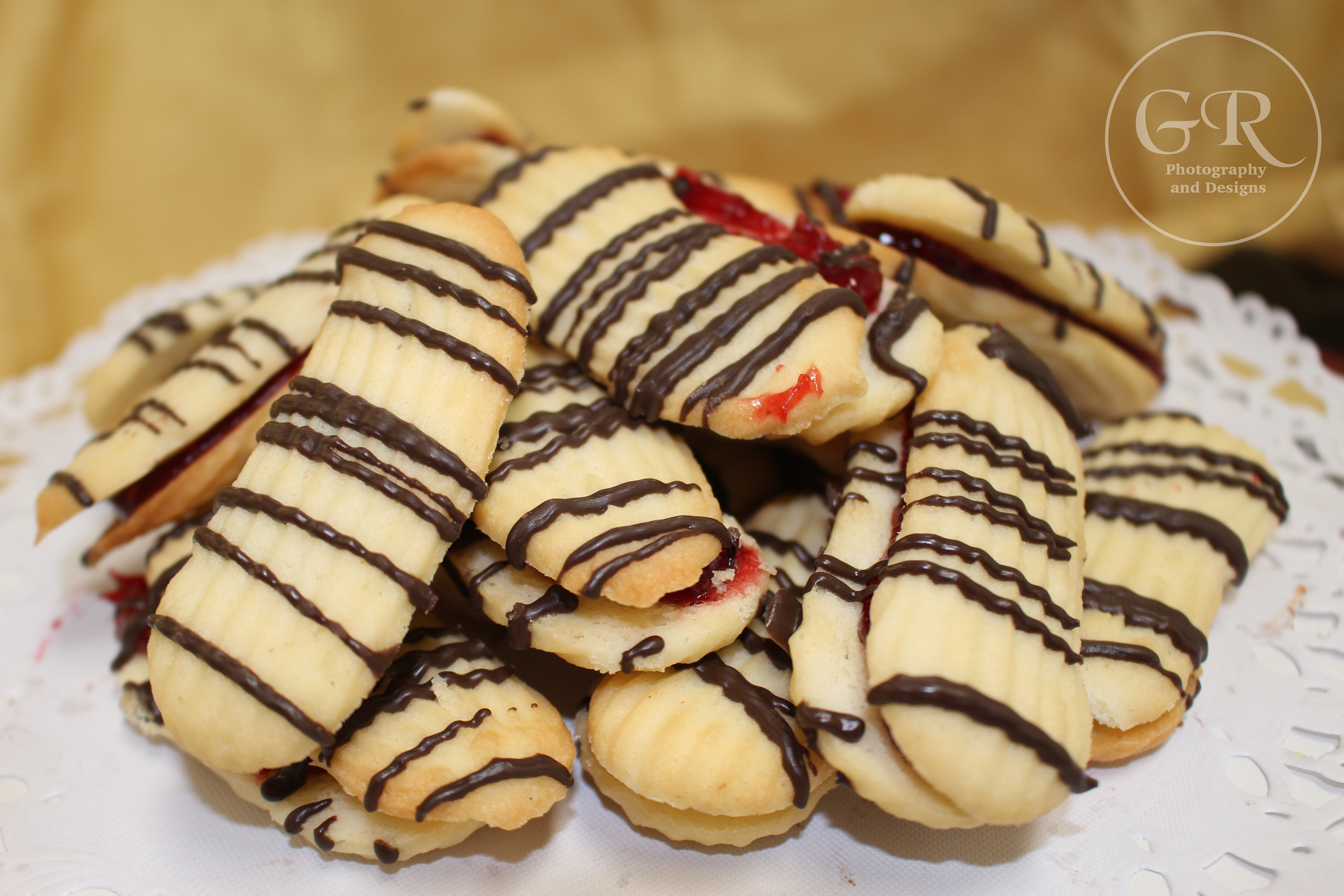 Krieg's Bakery - Raspberry Sandwich Cookies
