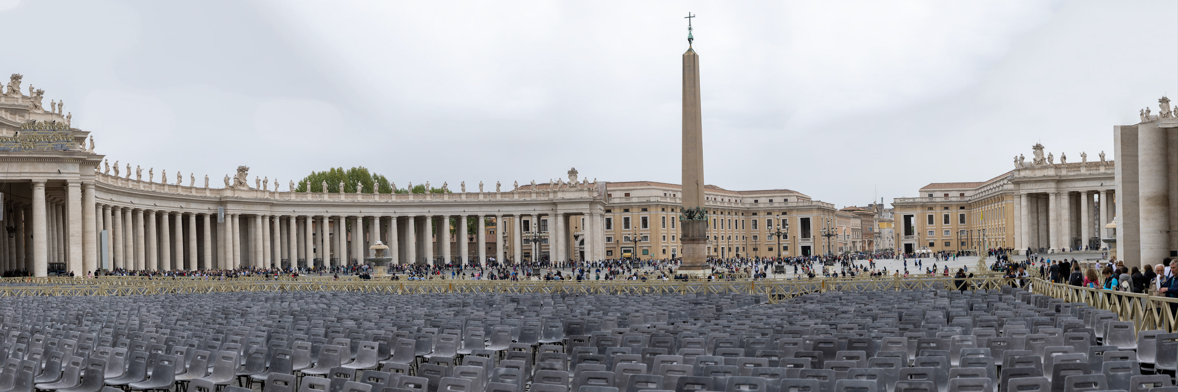 Piazza San Pietro. Rome, Italy. 2022.