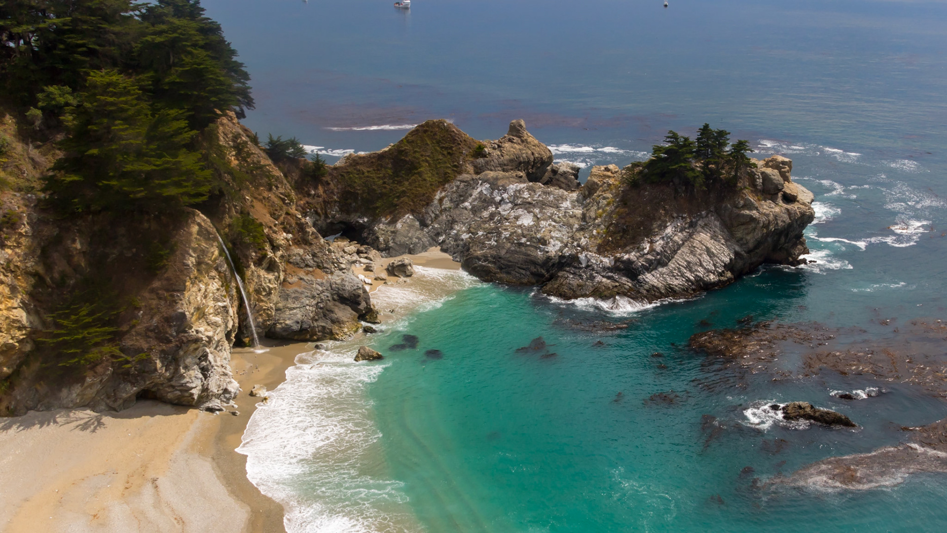 Julia Pfeiffer Burns State Park. USA. 2015.