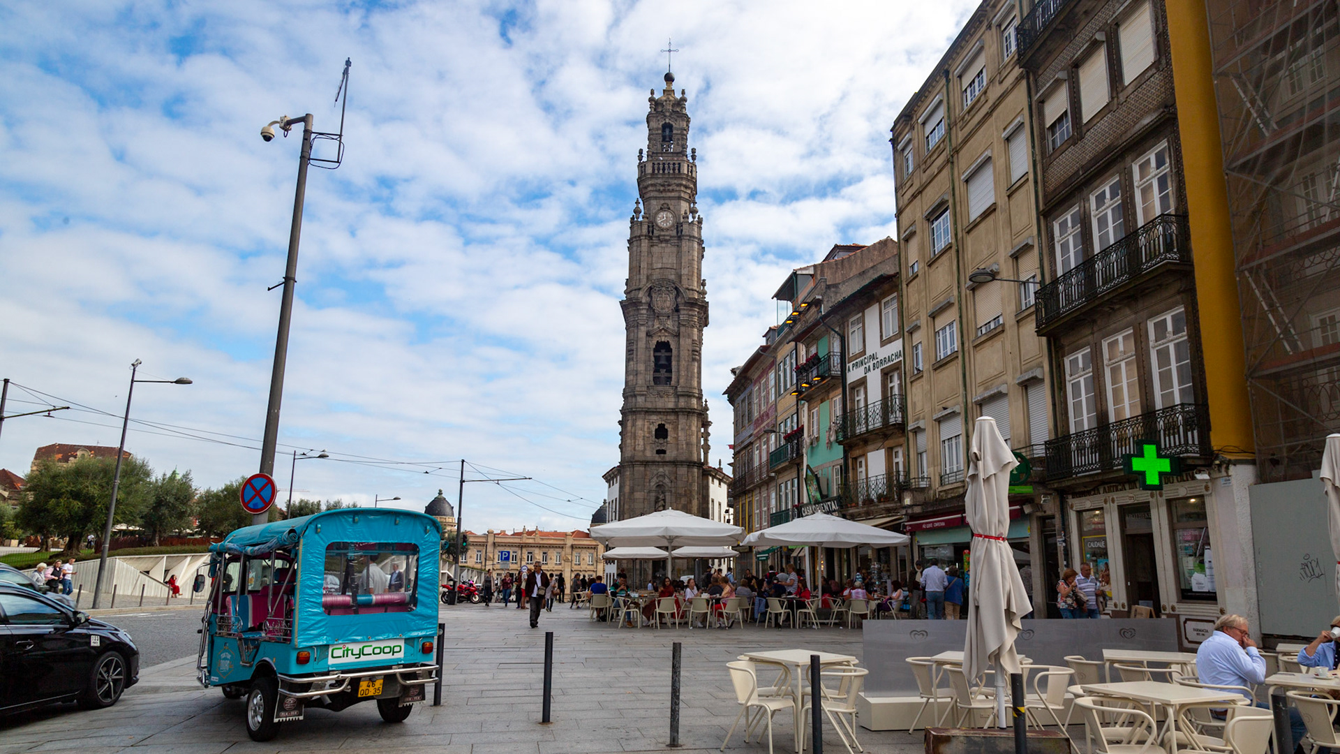 Torre dos Clérigos. Porto, Portugal. 2019.