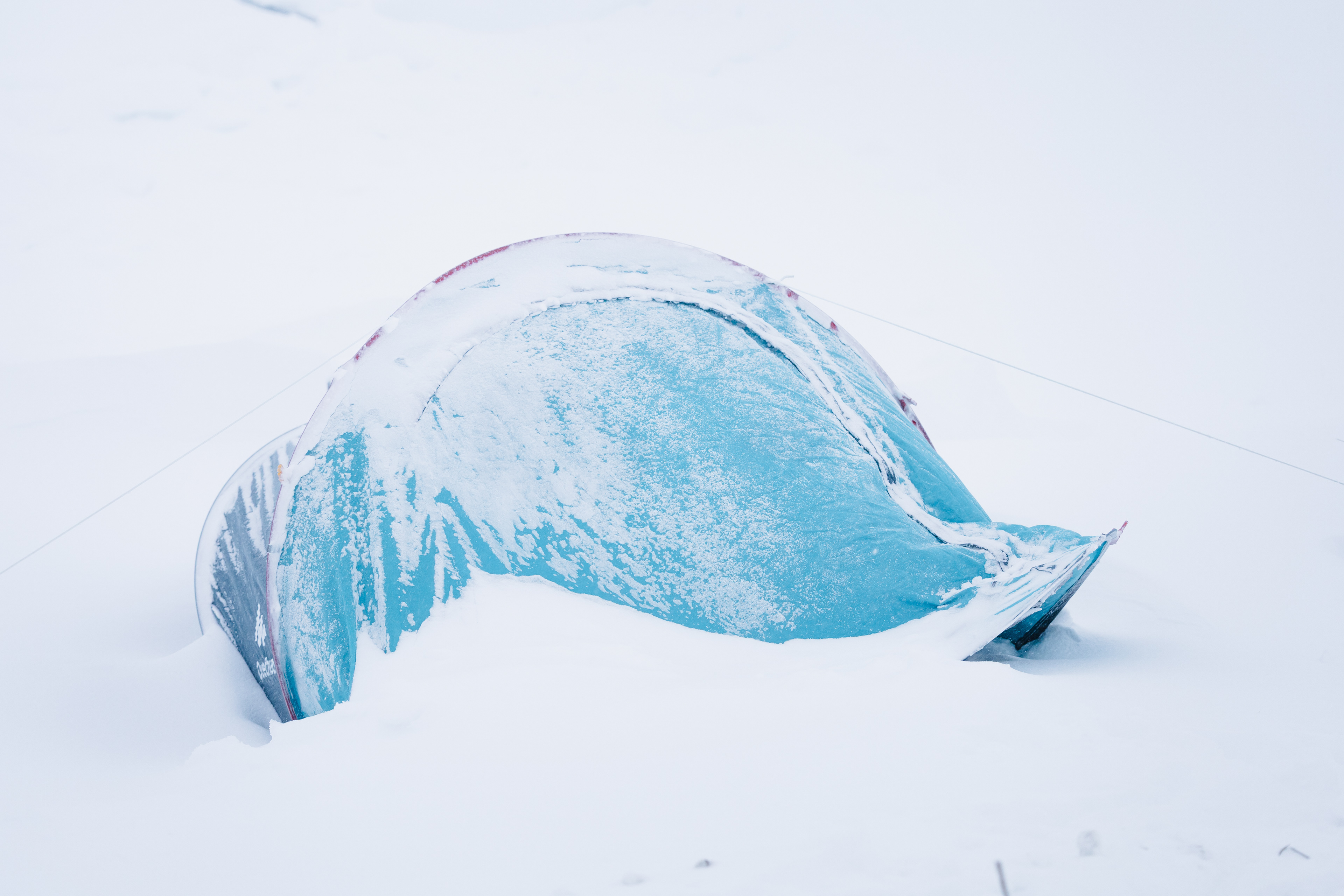 Tente après le blizzard - Val Cenis, France