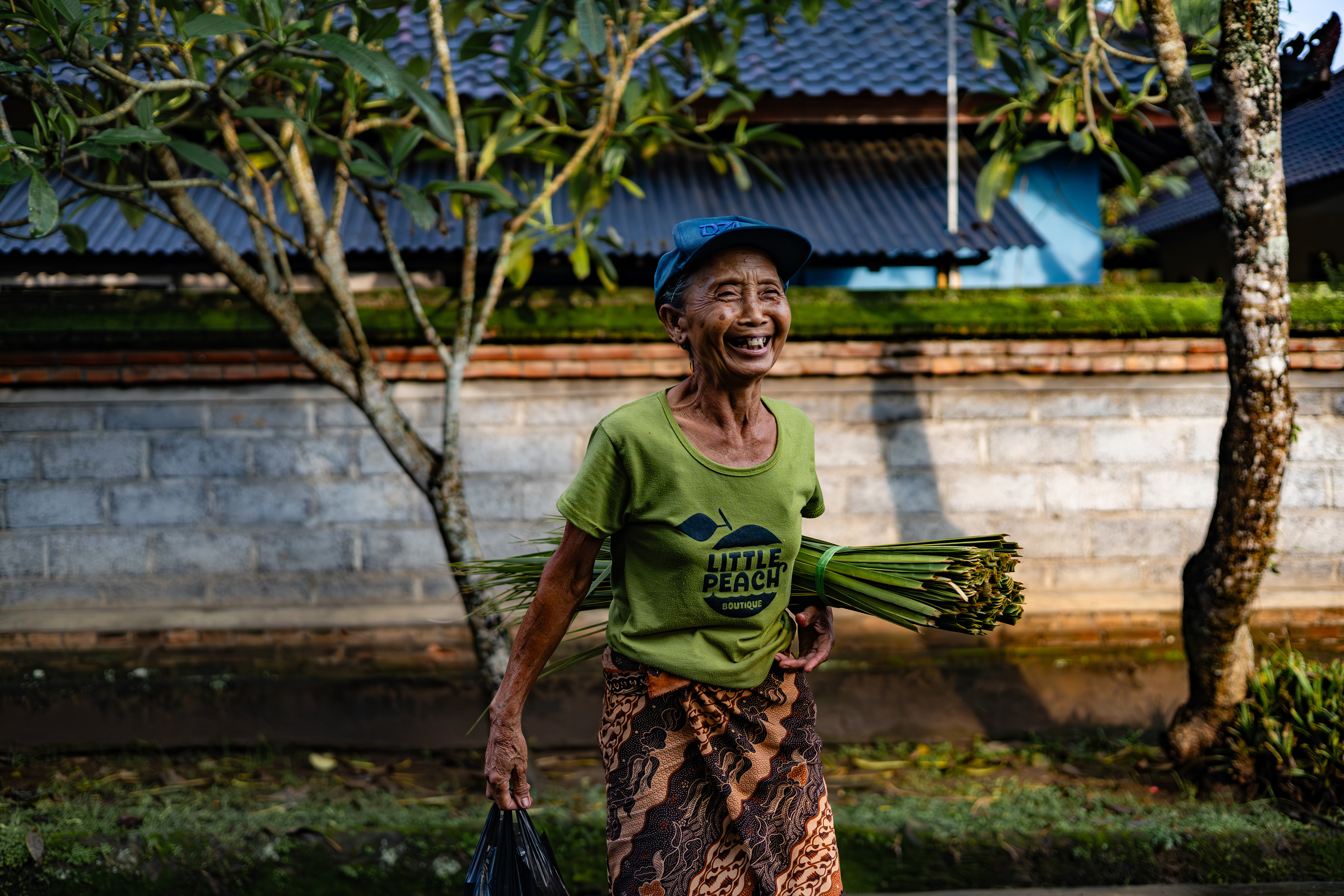 Reçus par une gardienne des traditions balinaises - Ubud, Bali