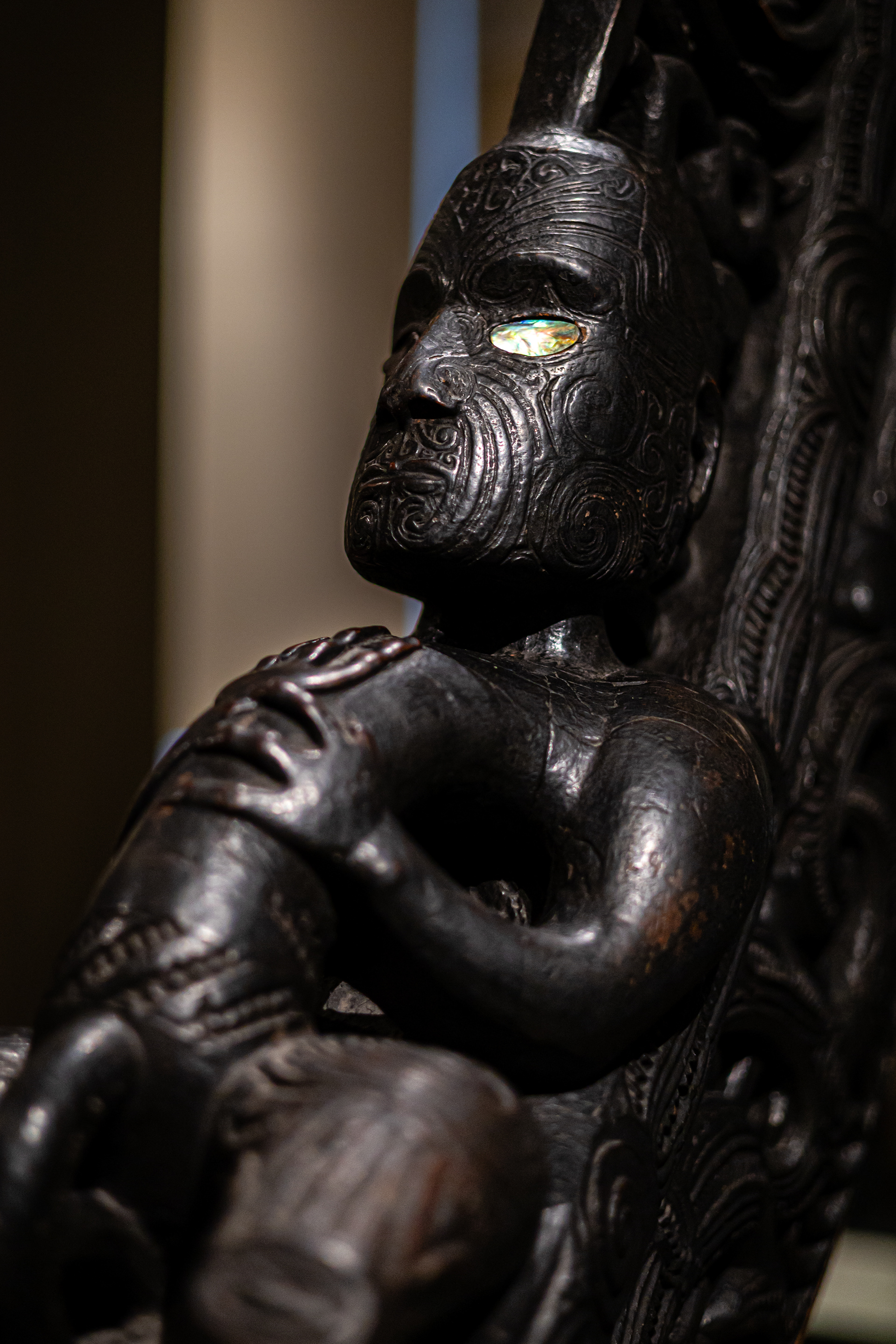 Proue de pirogue sculptée - Auckland, Nouvelle-Zélande