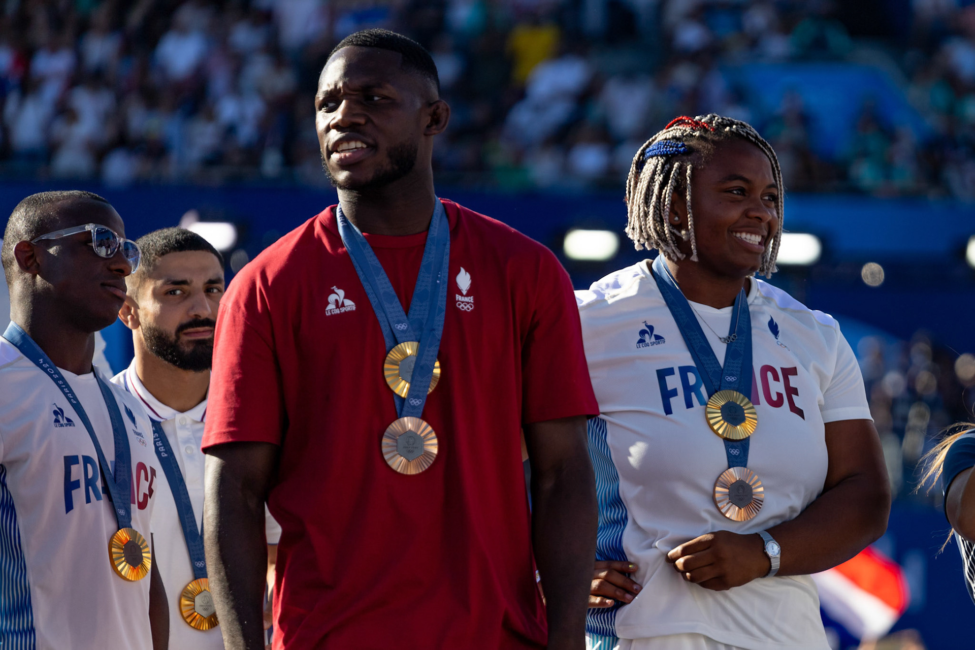 Romane Dicko et Maxime-Gaël Ngayap-Hambou avec leurs médailles - JO Paris 2024